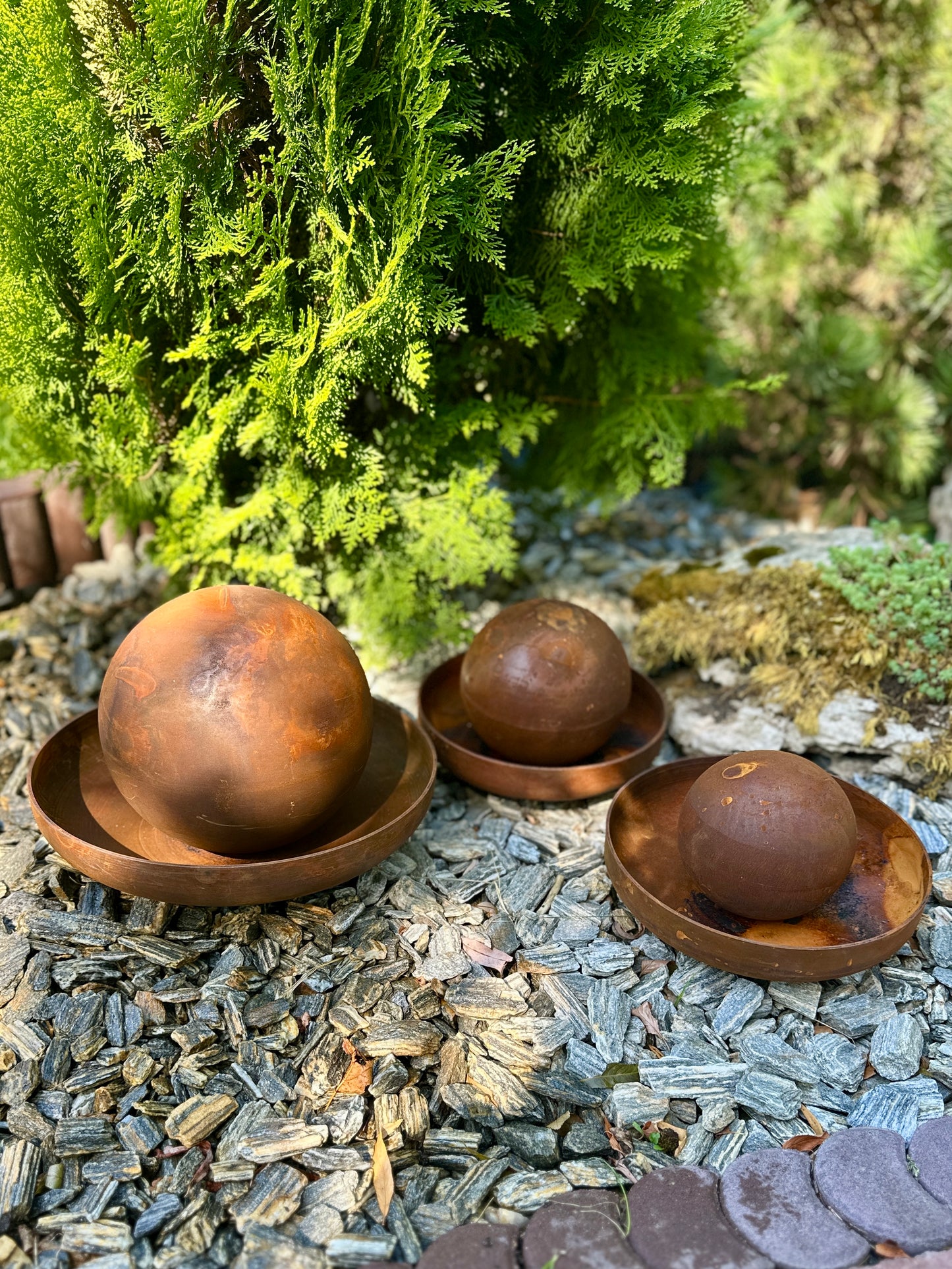 Minimalistic Lotus Flowers Set of 3 - Rusty Metal Garden Sculpture - Add Zen to Your Home or Outdoor Garden Decor