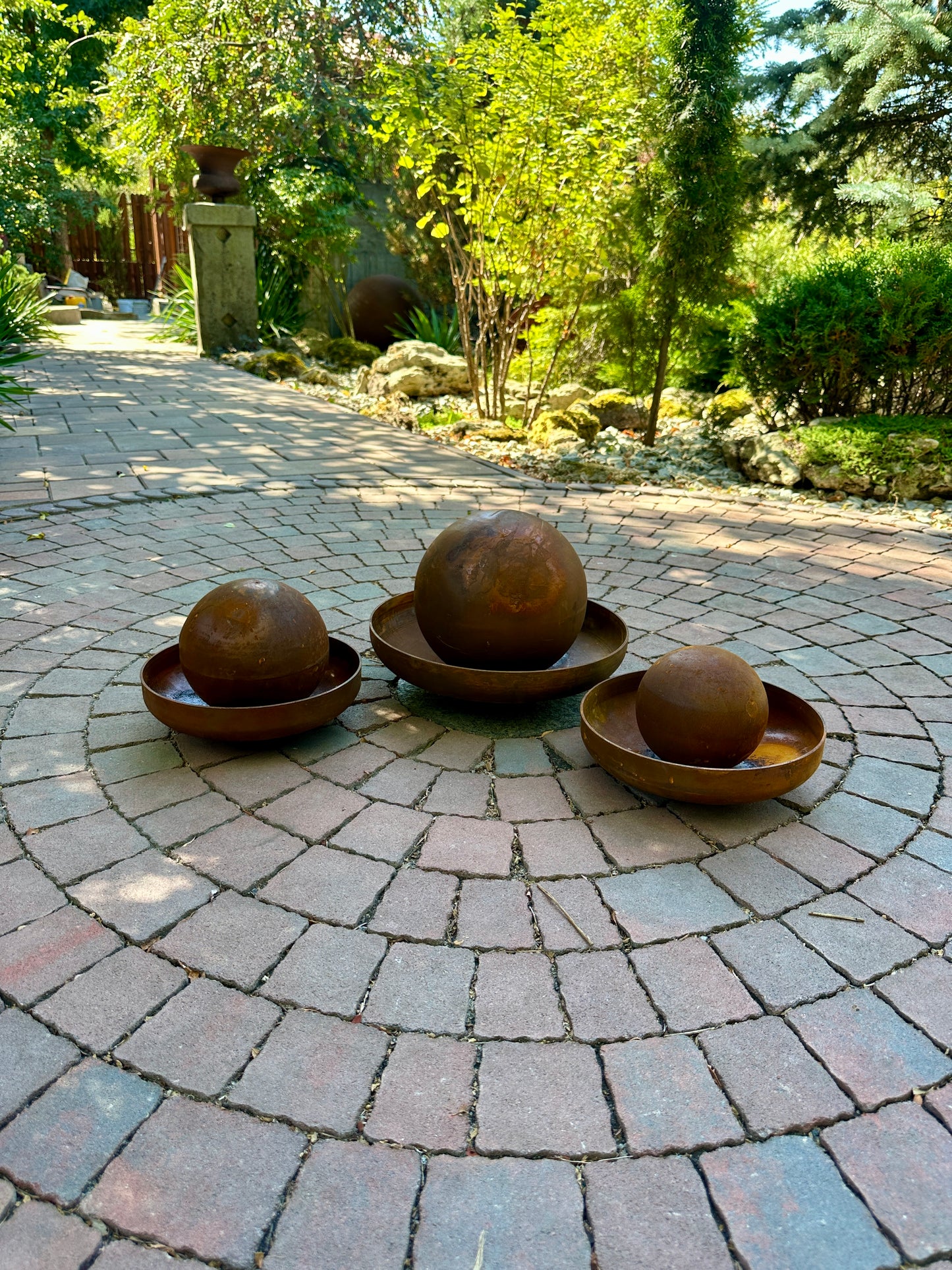 Minimalistic Lotus Flowers Set of 3 - Rusty Metal Garden Sculpture - Add Zen to Your Home or Outdoor Garden Decor