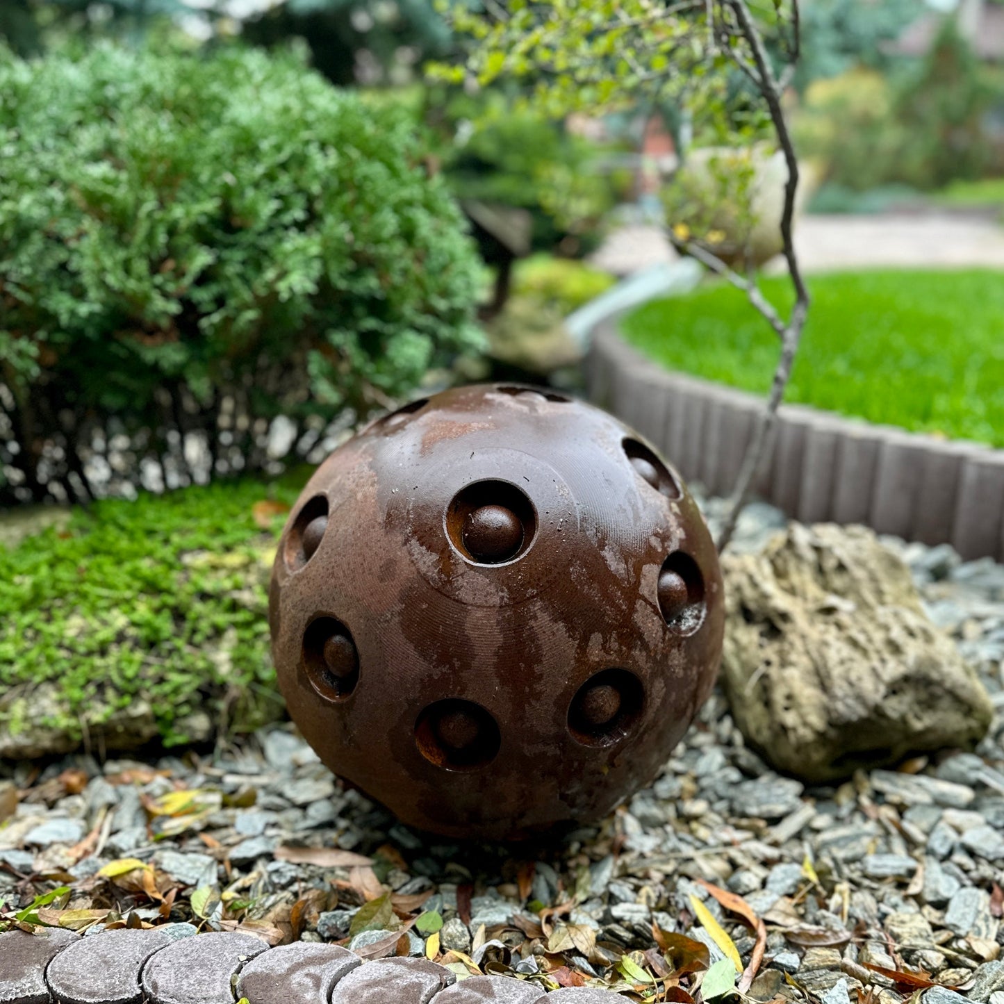 14” Rusty Metal Sphere Sculpture Modern Garden Decor Weathered Steel Ball Artistic Outdoor Ornament for Lawn Patio or Landscape Accent