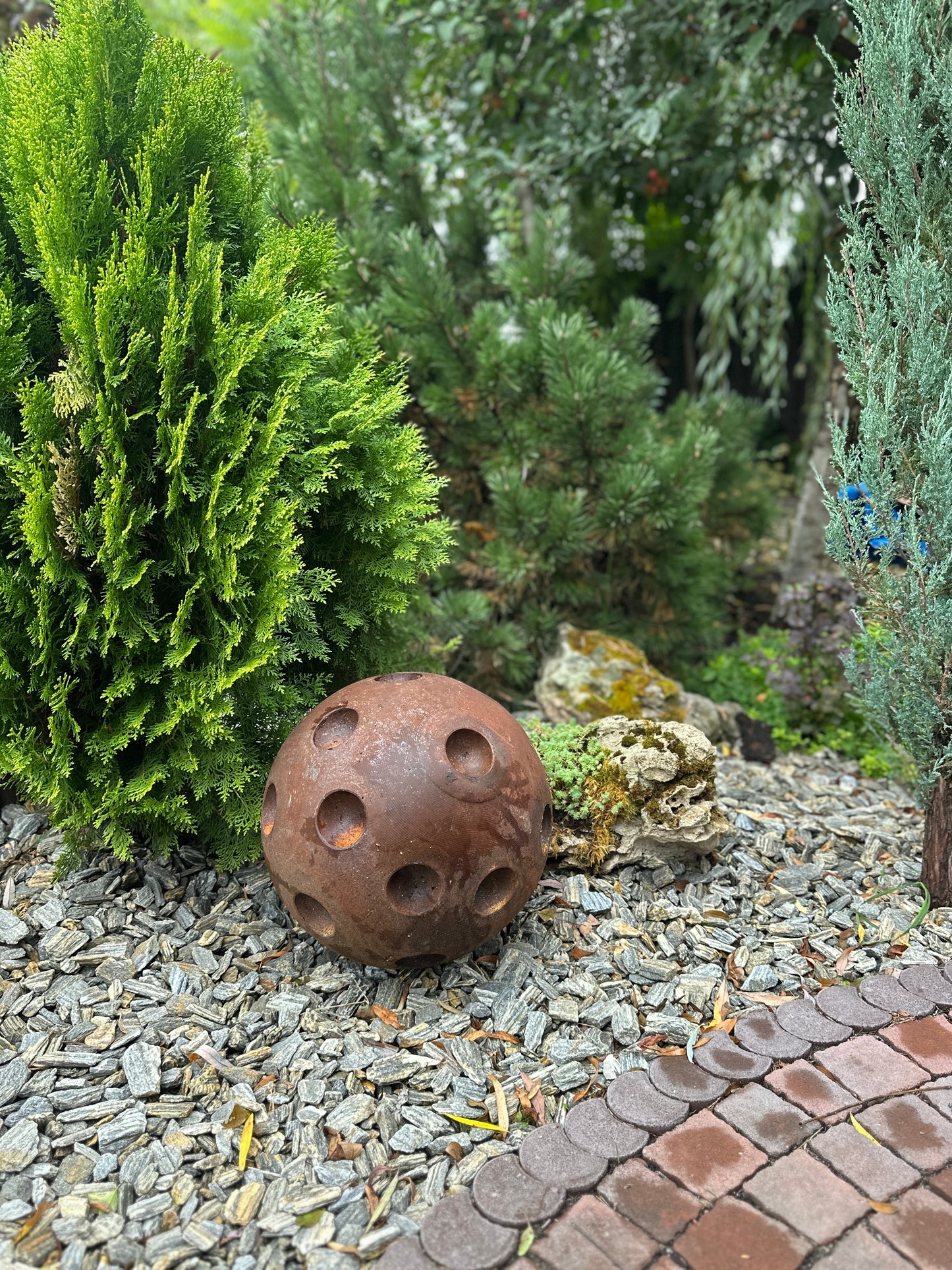 14” Rusty Metal Sphere Sculpture Modern Garden Decor Weathered Steel Ball Artistic Outdoor Ornament for Lawn Patio or Landscape Accent