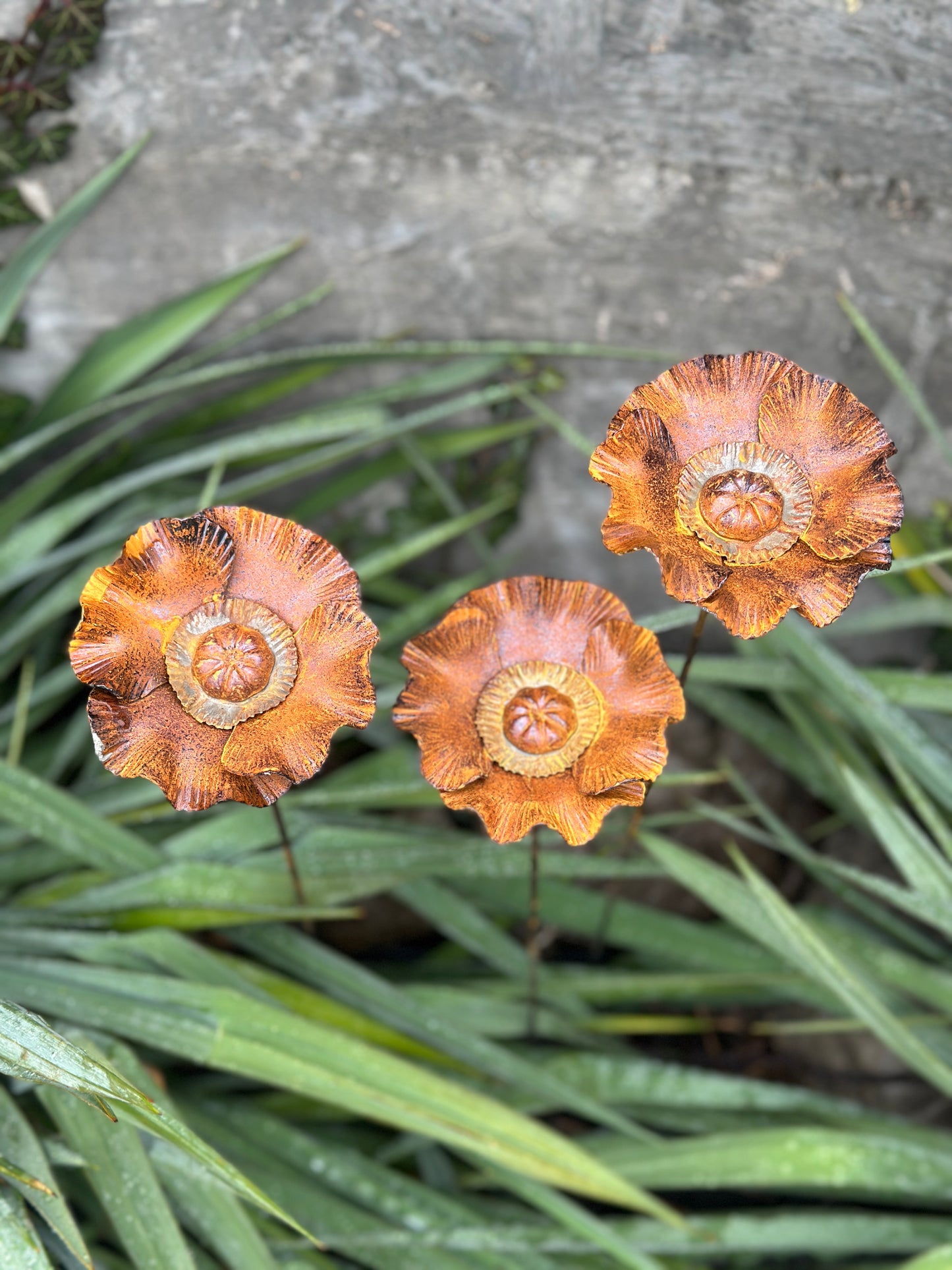Rusty flowers set of 3, Poppy flowers garden stakes, Metal garden decor, metal yard art, outdoor metal decor, Rusty metal garden decor