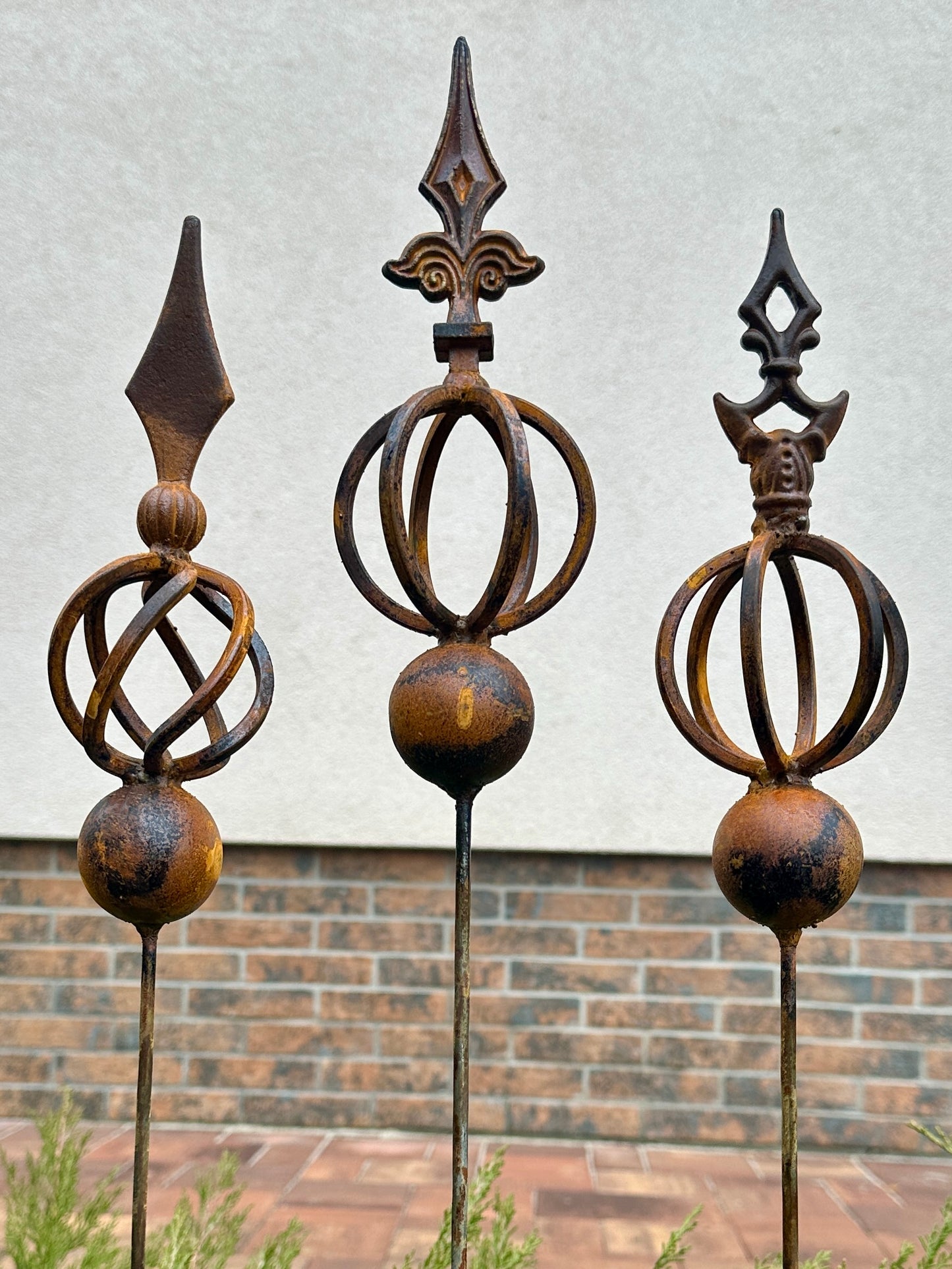 Rusty Metal garden stakes, Rusty garden finial, Metal garden decor, outdoor garden metal decor, Rusty metal garden decor