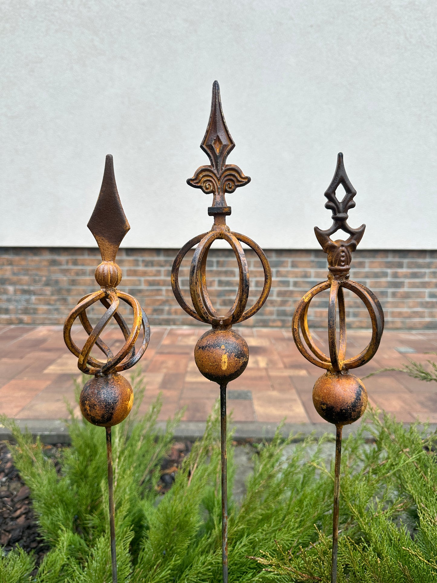 Rusty Metal garden stakes, Rusty garden finial, Metal garden decor, outdoor garden metal decor, Rusty metal garden decor