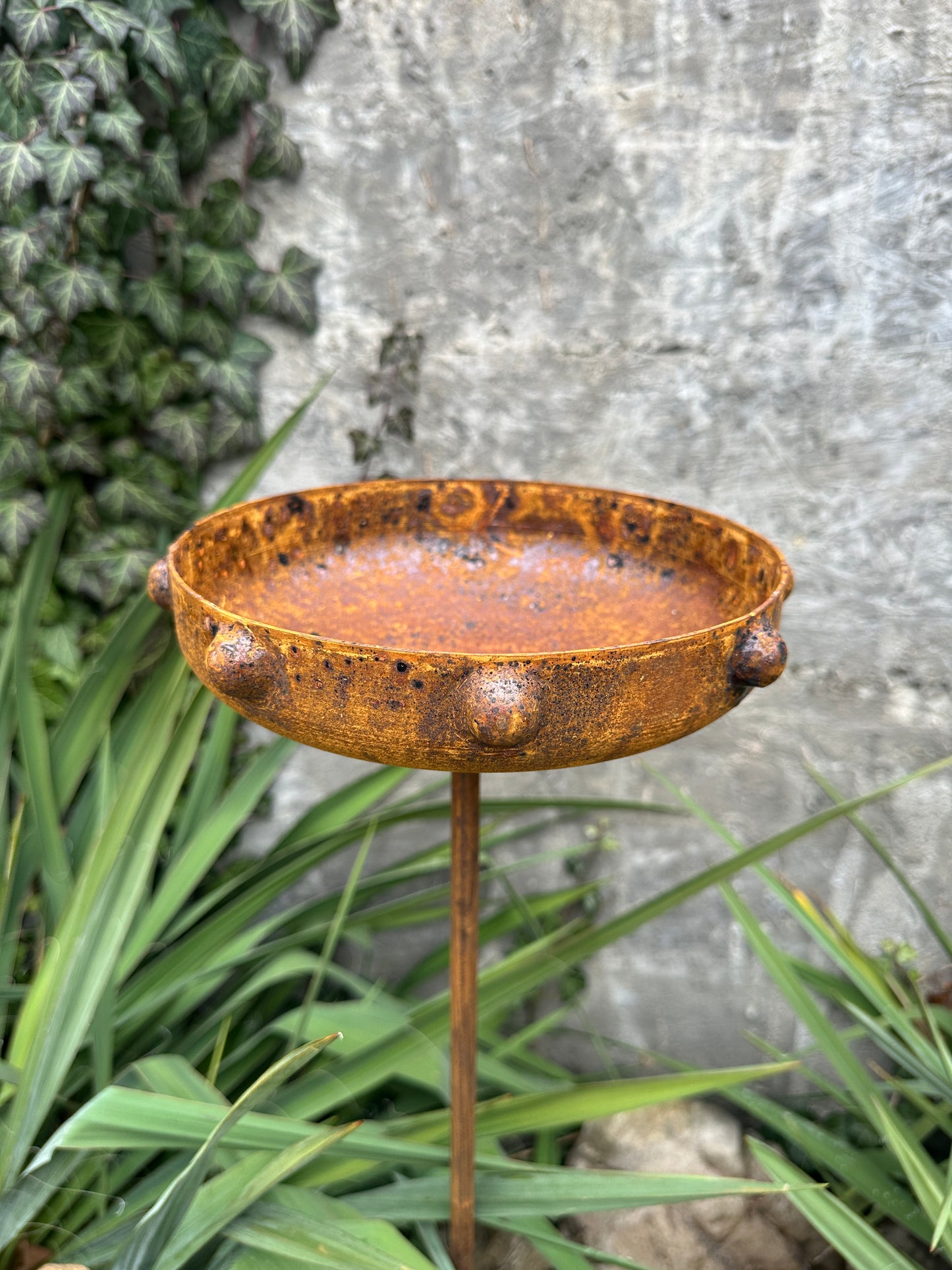 Metal rain catchers, 8” Rusty metal flower garden stakes, Bird bath outdoor garden decor