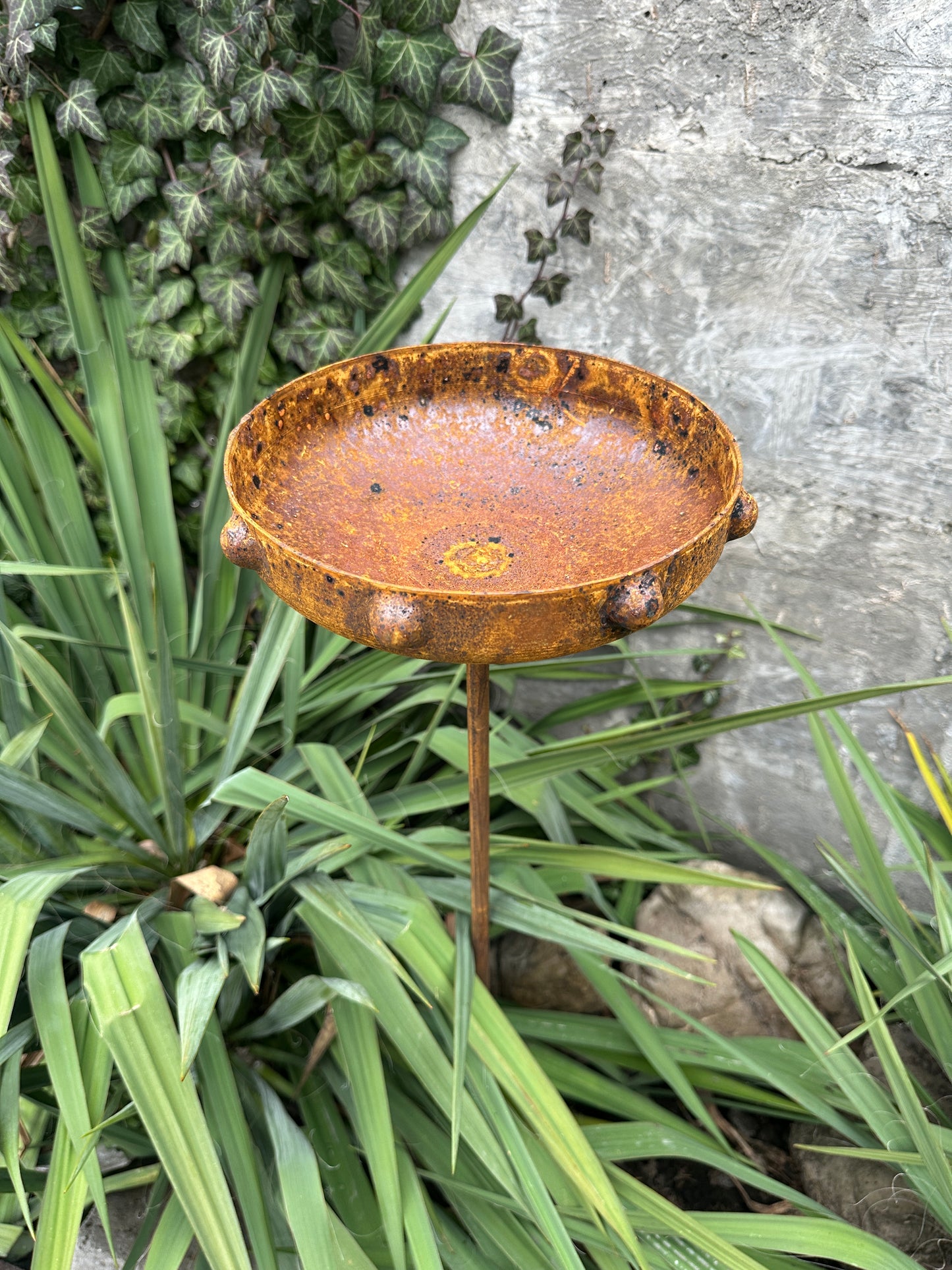 Metal rain catchers, 8” Rusty metal flower garden stakes, Bird bath outdoor garden decor