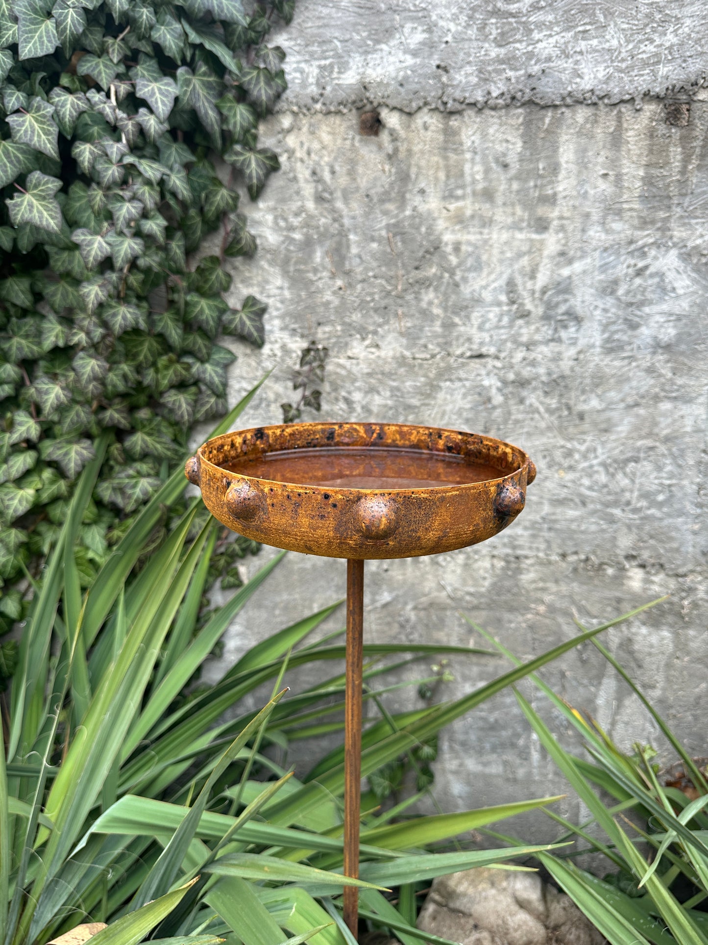 Metal rain catchers, 8” Rusty metal flower garden stakes, Bird bath outdoor garden decor