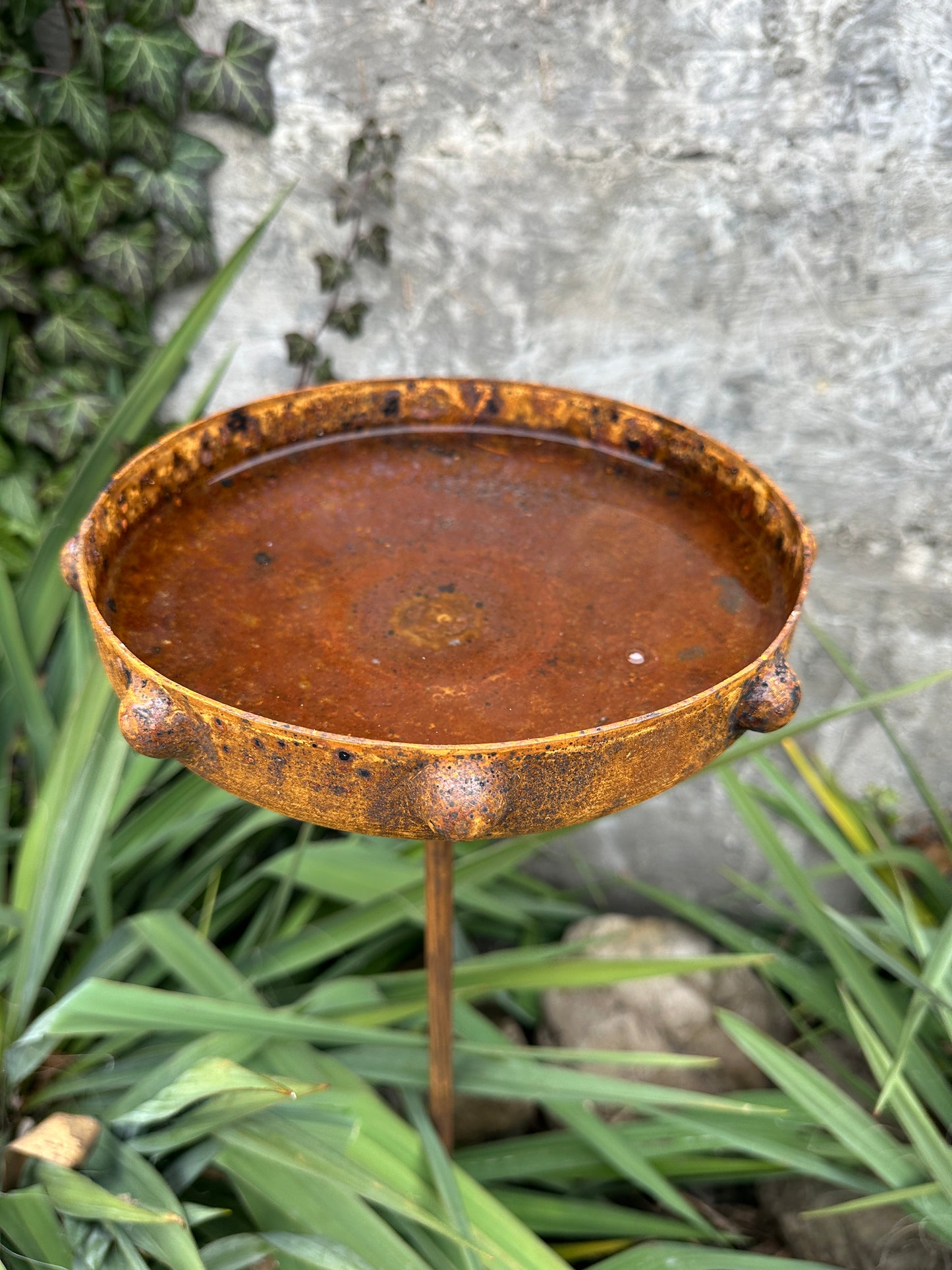 Metal rain catchers, 8” Rusty metal flower garden stakes, Bird bath outdoor garden decor