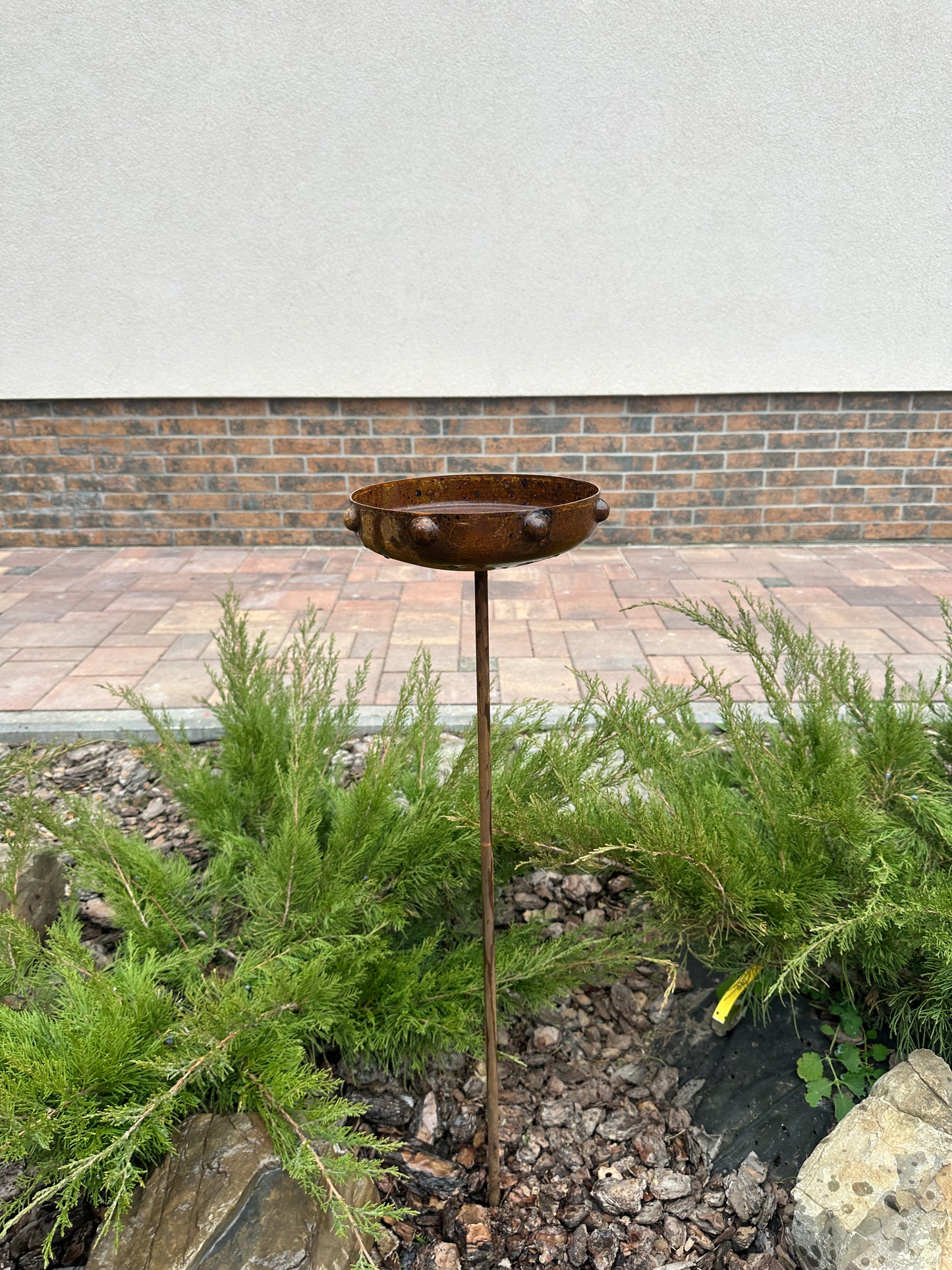 Metal rain catchers, 8” Rusty metal flower garden stakes, Bird bath outdoor garden decor