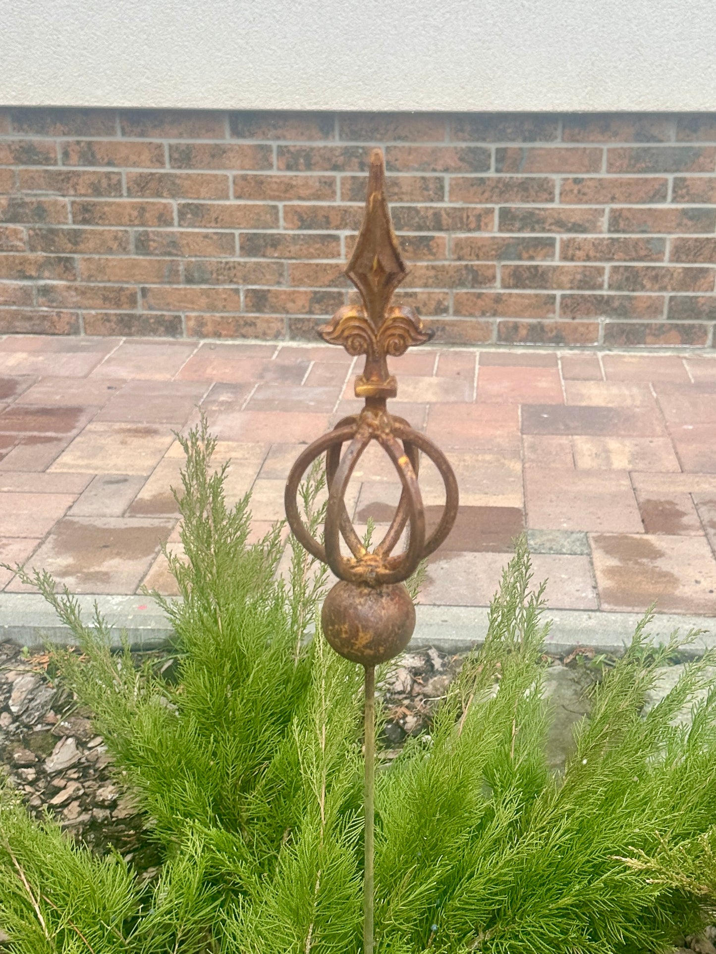 Rusty Metal garden stakes, Rusty garden finial, Metal garden decor, outdoor garden metal decor, Rusty metal garden decor