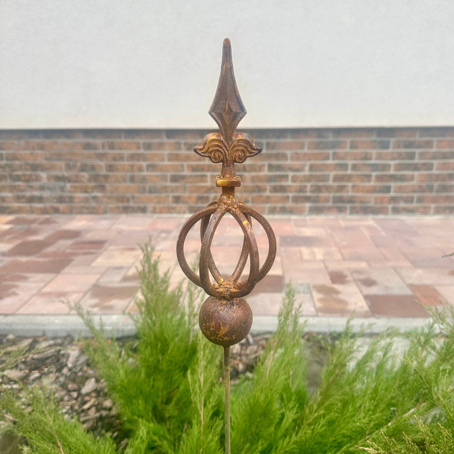 Rusty Metal garden stakes, Rusty garden finial, Metal garden decor, outdoor garden metal decor, Rusty metal garden decor