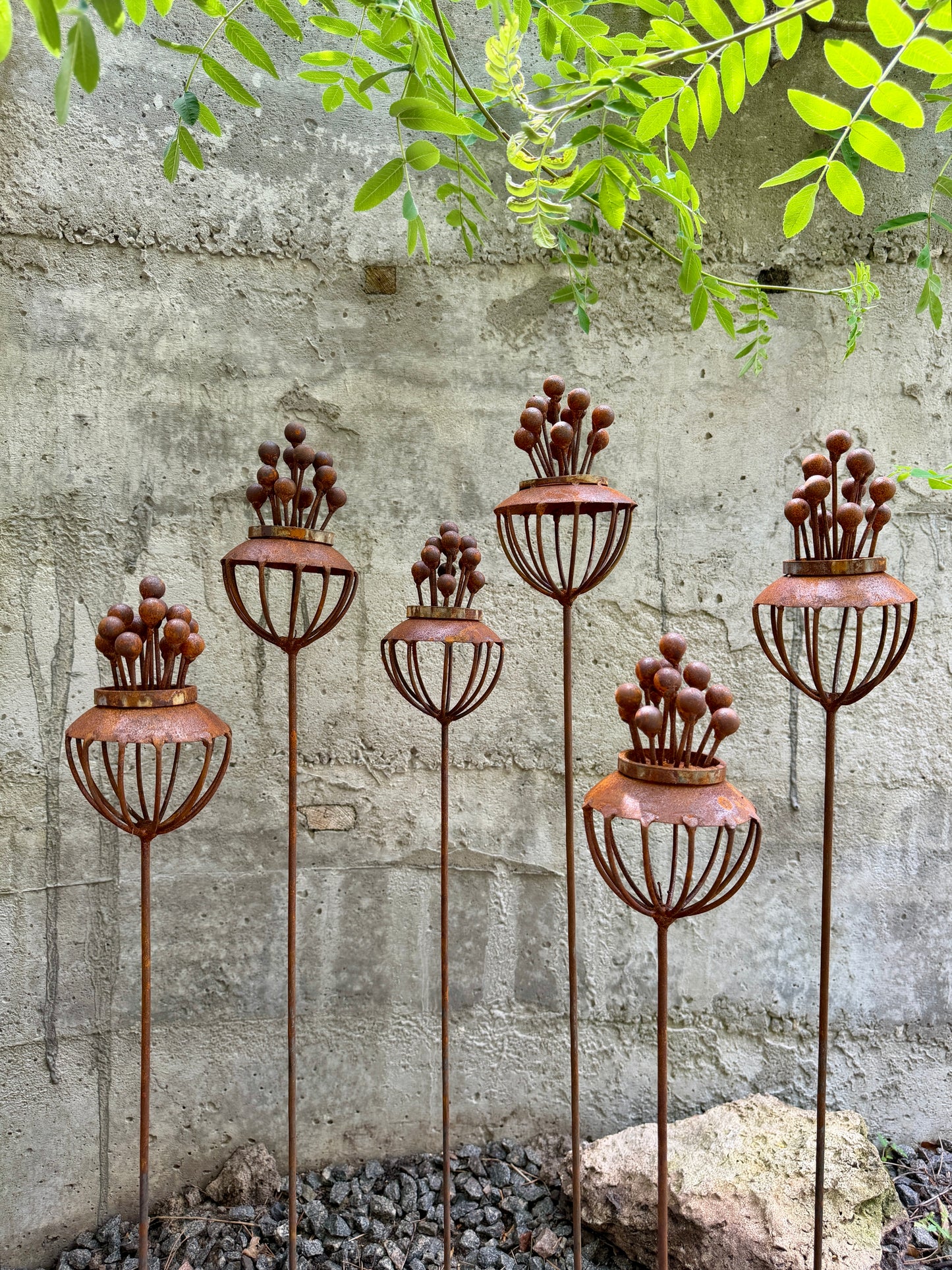 Juego de 3 flores exóticas rústicas de metal, decoraciones de jardín, paisajismo rústico, arte de jardín, tazas para abejas y mariposas