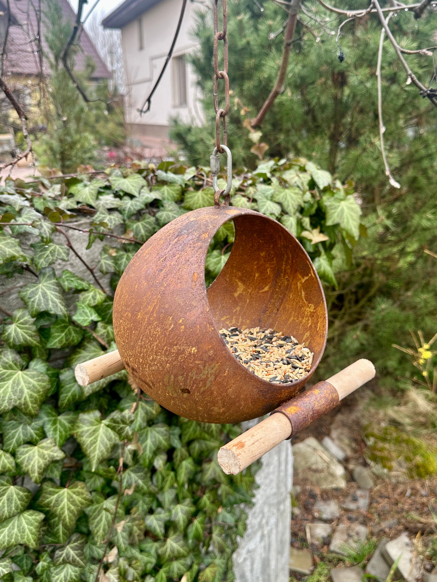 Rusty Bird Feeder, Modern Rusty Metal Bird Feeders, Bird Snack Bowl, Outdoor Garden Decor, Bird Perch, Metal Garden Decor, Yard Art