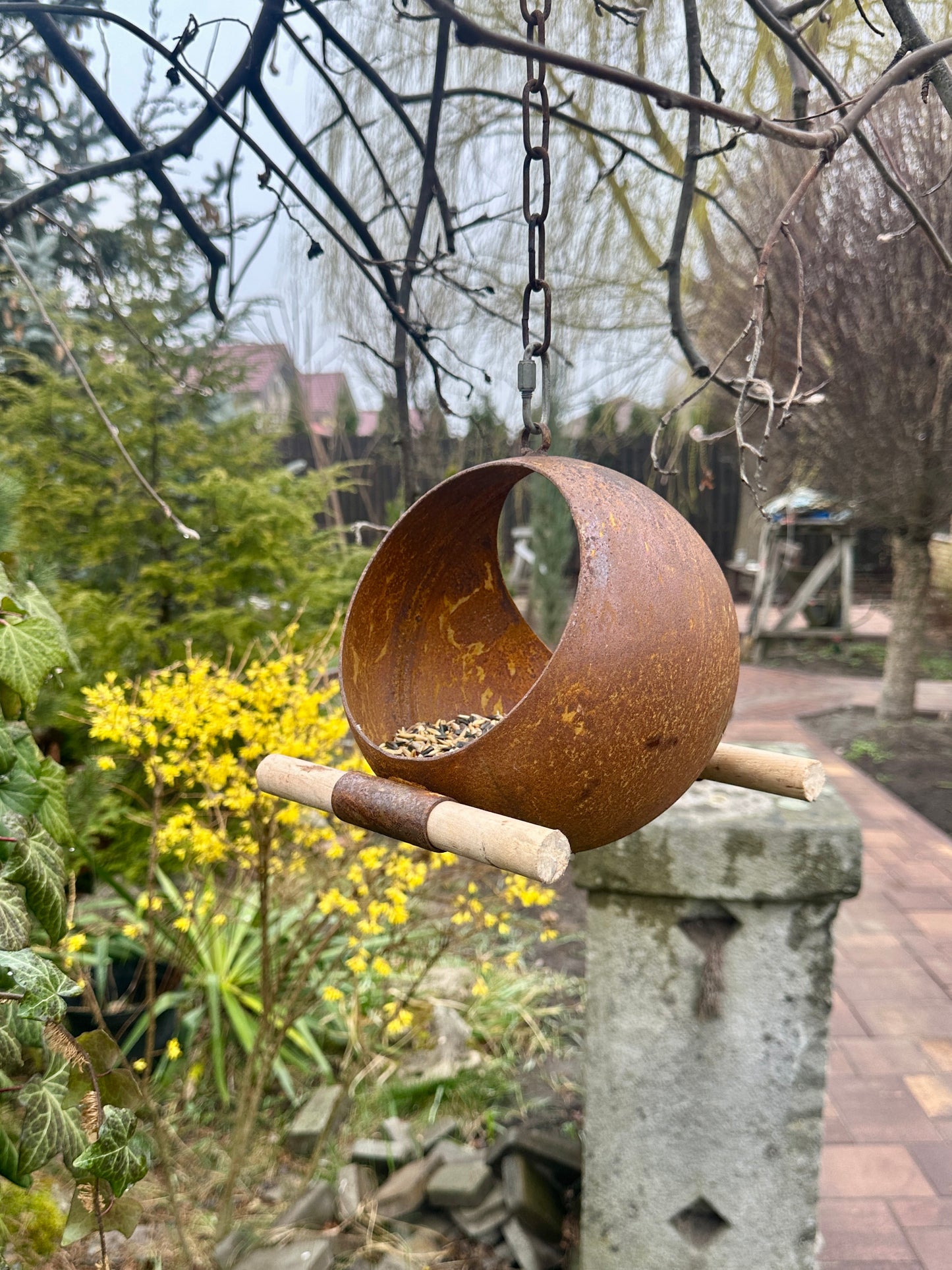 Rusty Bird Feeder, Modern Rusty Metal Bird Feeders, Bird Snack Bowl, Outdoor Garden Decor, Bird Perch, Metal Garden Decor, Yard Art