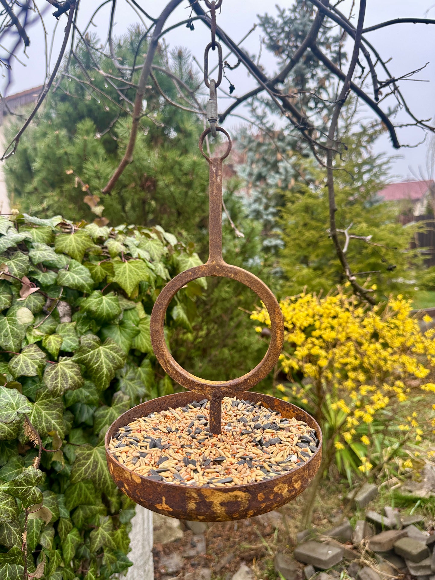 Modern Rusty Metal Bird Feeders, Bird Perch, Outdoor Garden Decor, Bird Snack Bowl, Rustic Garden Ornaments, Metal Bird Seedbed
