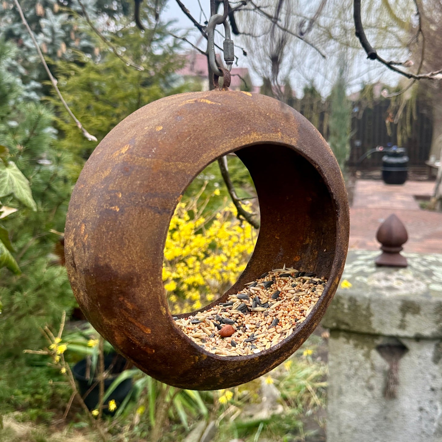 Rusty Bird Feeder, Modern Rusty Metal Bird Feeders, Bird Snack Bowl, Outdoor Garden Decor, Bird Perch, Metal Garden Decor, Yard Art