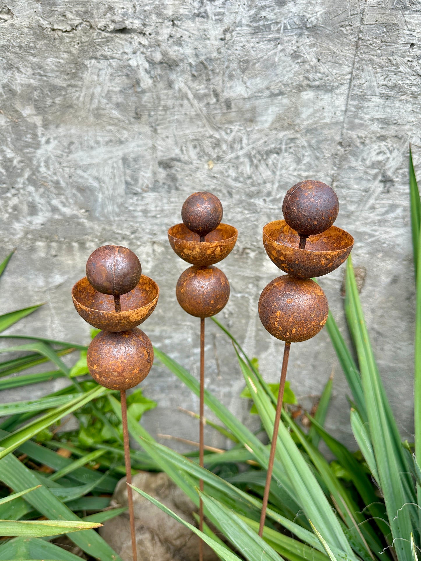 Rusty Flower Buds Set of 3, Garden Stakes, Metal Yard Art, Outdoor Garden Decor, Rustic Metal Sculpture Rusty Rain Catchers Unique Gift