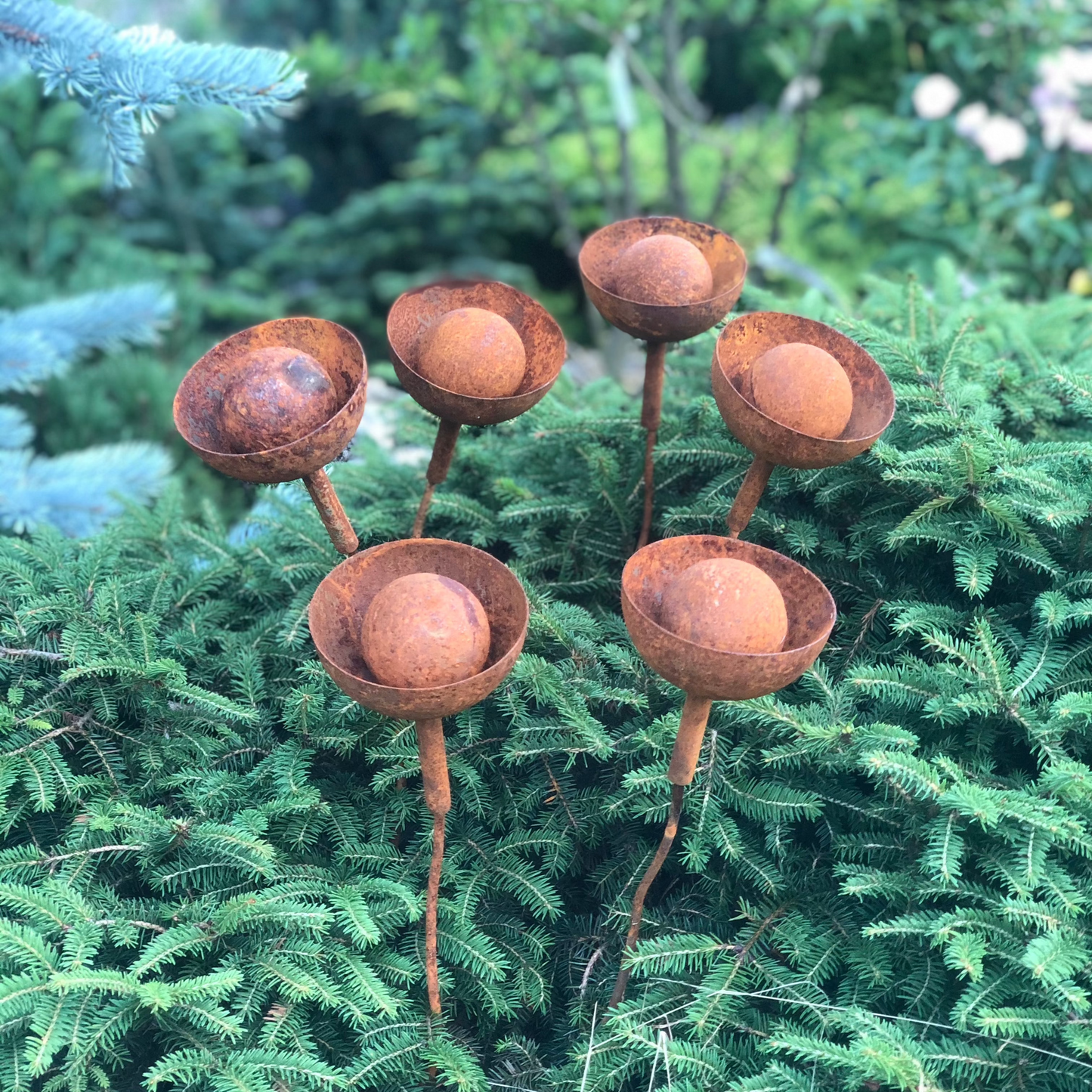 Rusty flowers set of 6, Metal garden decor, 6 Rusty flowers garden stakes, metal yard art, outdoor metal decor, Rusty metal garden decor