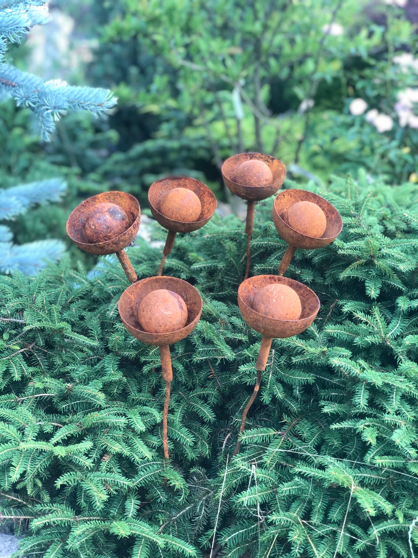 Rusty flowers set of 6, Metal garden decor, 6 Rusty flowers garden stakes, metal yard art, outdoor metal decor, Rusty metal garden decor
