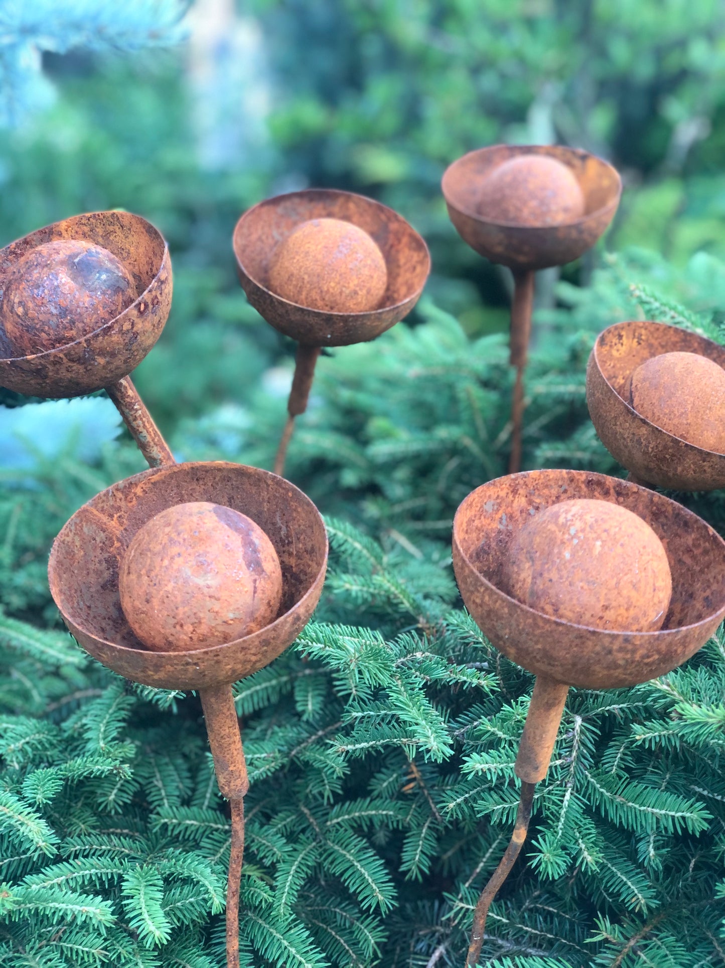 Rusty flowers set of 6, Metal garden decor, 6 Rusty flowers garden stakes, metal yard art, outdoor metal decor, Rusty metal garden decor