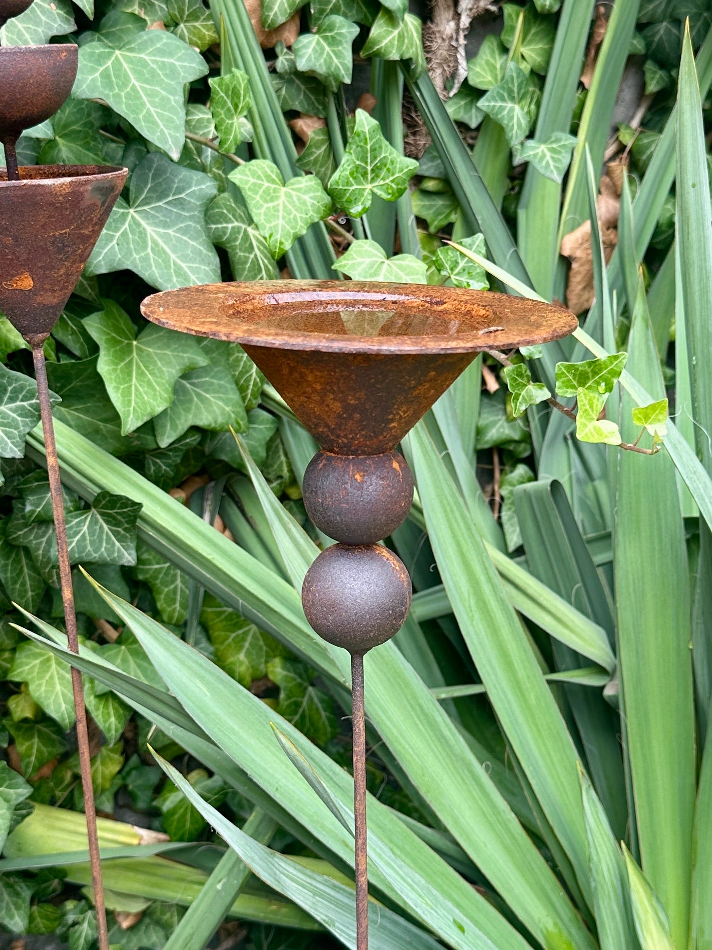 Set of 3 Rusty Metal Flowers, Handmade Outdoor Decor for Backyards, Rustic Landscaping, Garden Art, Bee Butterfly Cups (Copy)
