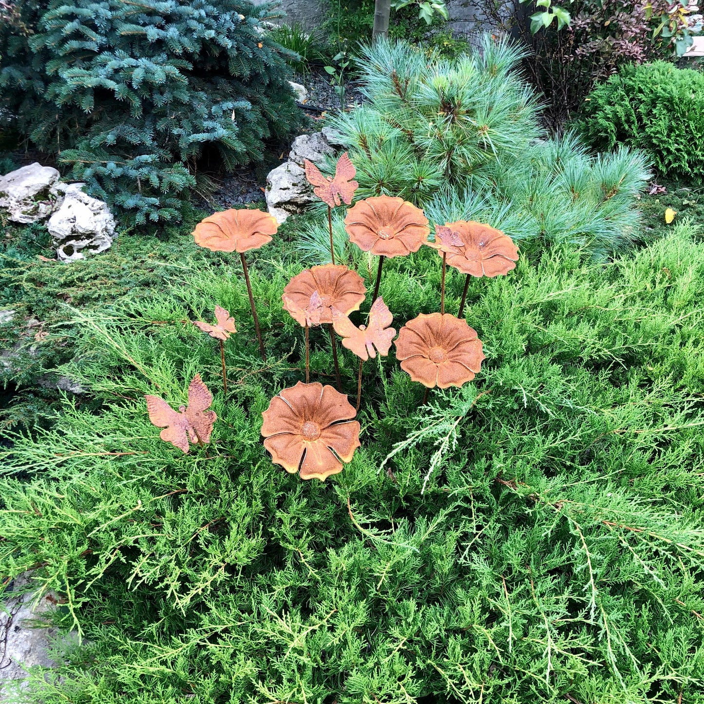 Rusty flowers&butterflies, Rusty flowers and butterflies garden stakes, Metal garden decor, metal yard art, outdoor metal decor