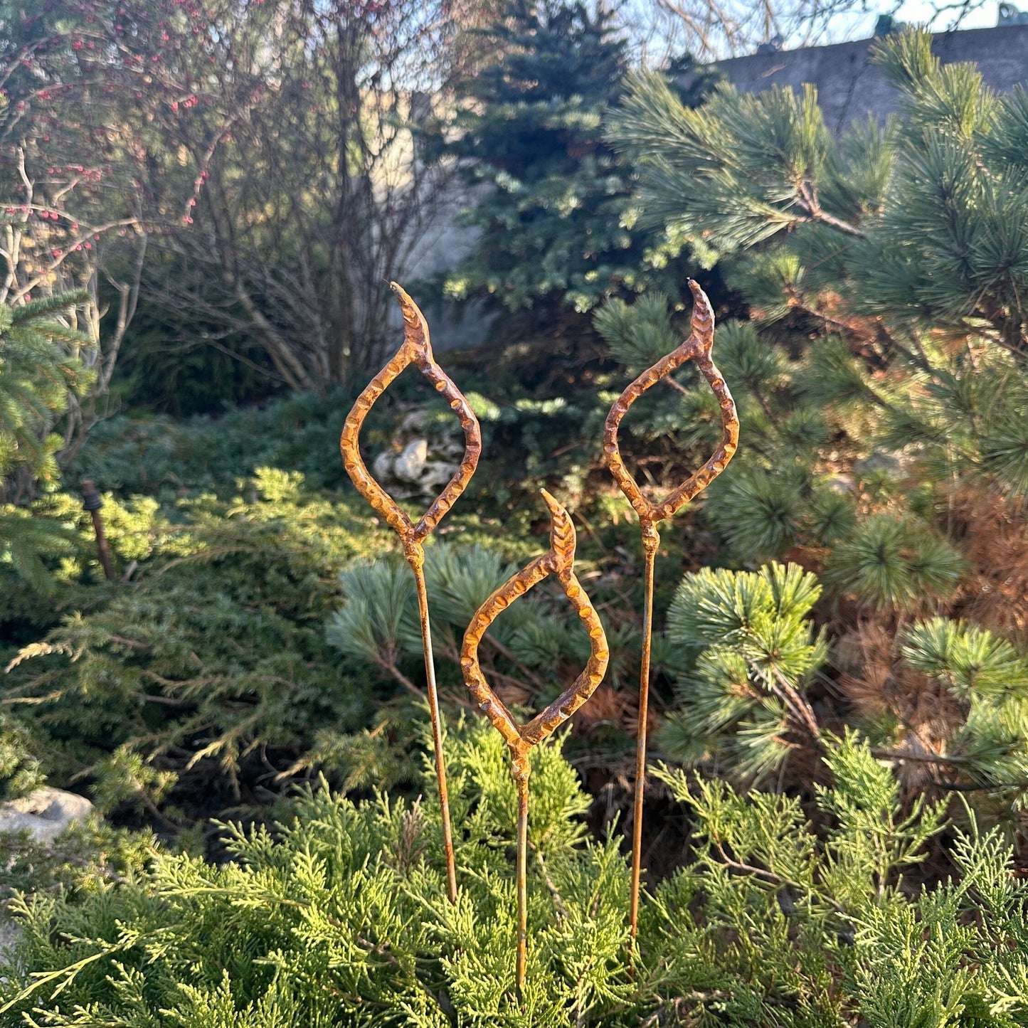 Rusty flowers set of 3, Flower garden stakes, Metal garden decor, metal yard art, outdoor metal decor, Rusty metal garden decor