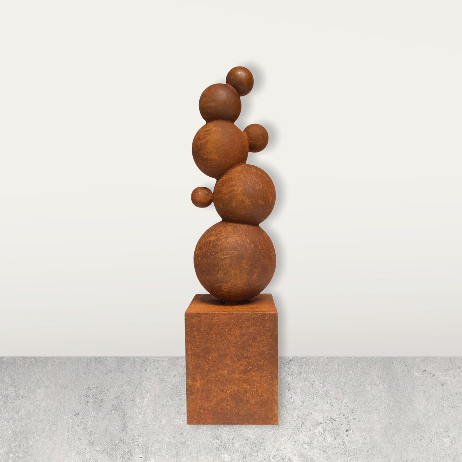 Rustic Metal Home Decor & Minimalist Sculptures