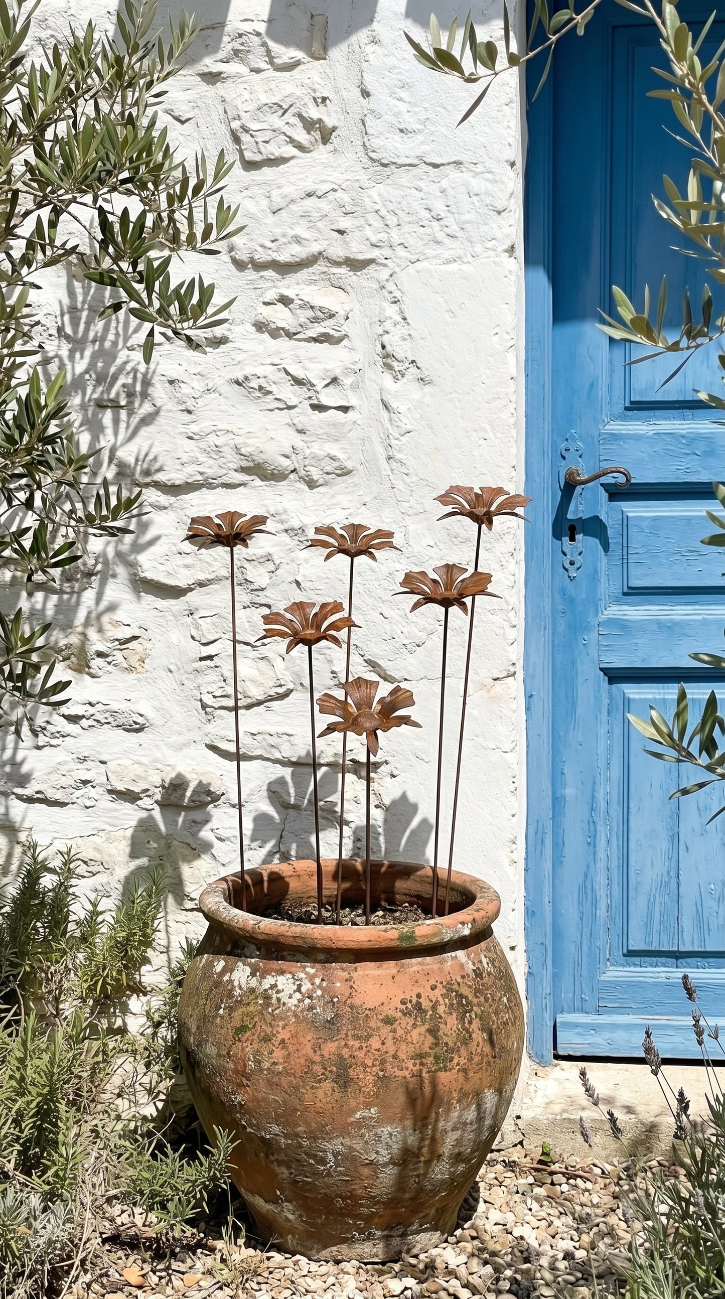 Handcrafted Rusty Metal Floral Stakes – Weathered Yard Art & Farmhouse Garden Decor