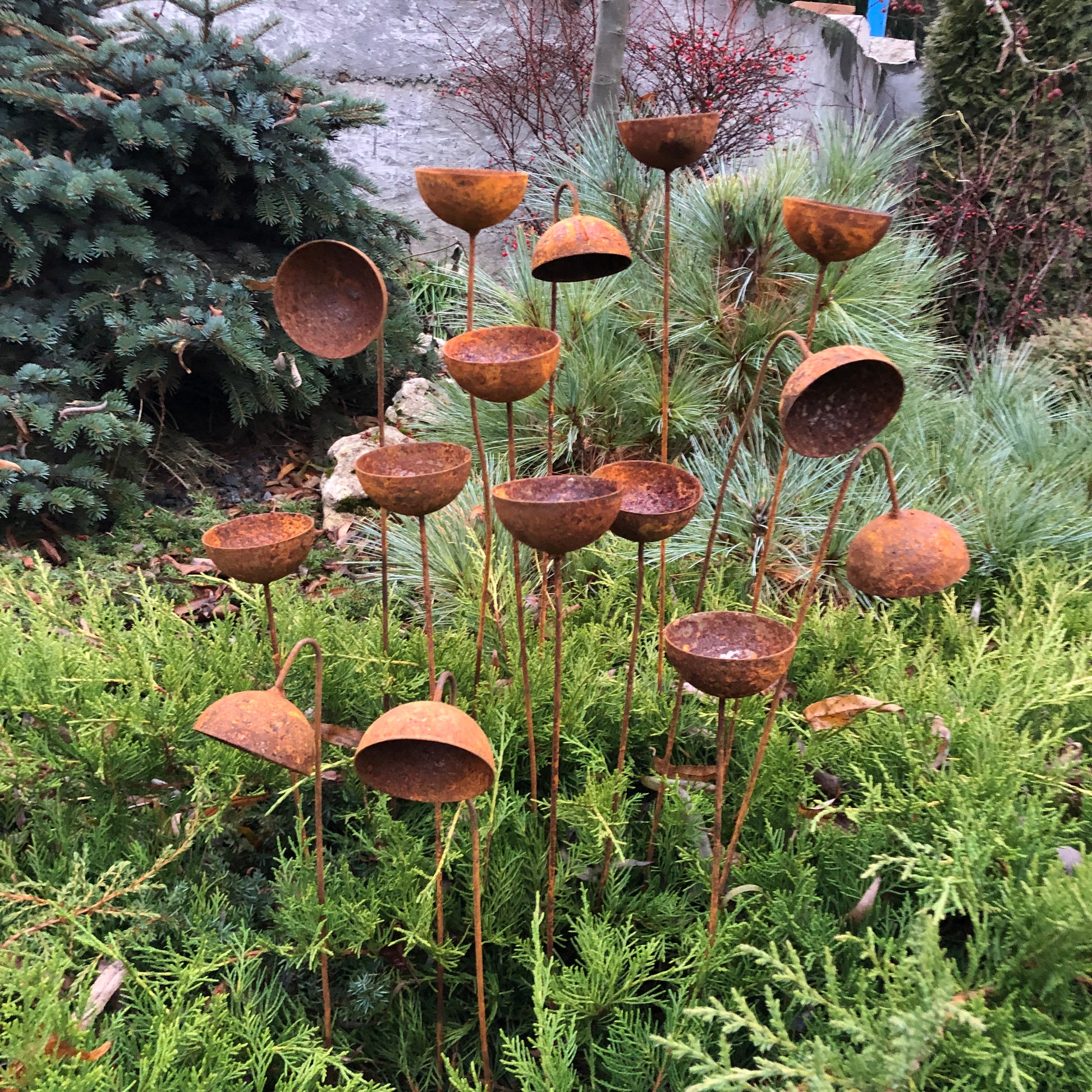 Rusty flower garden stakes, Flowers garden decor, Metal garden decor, metal yard art, outdoor metal decor, Rusty metal garden decor