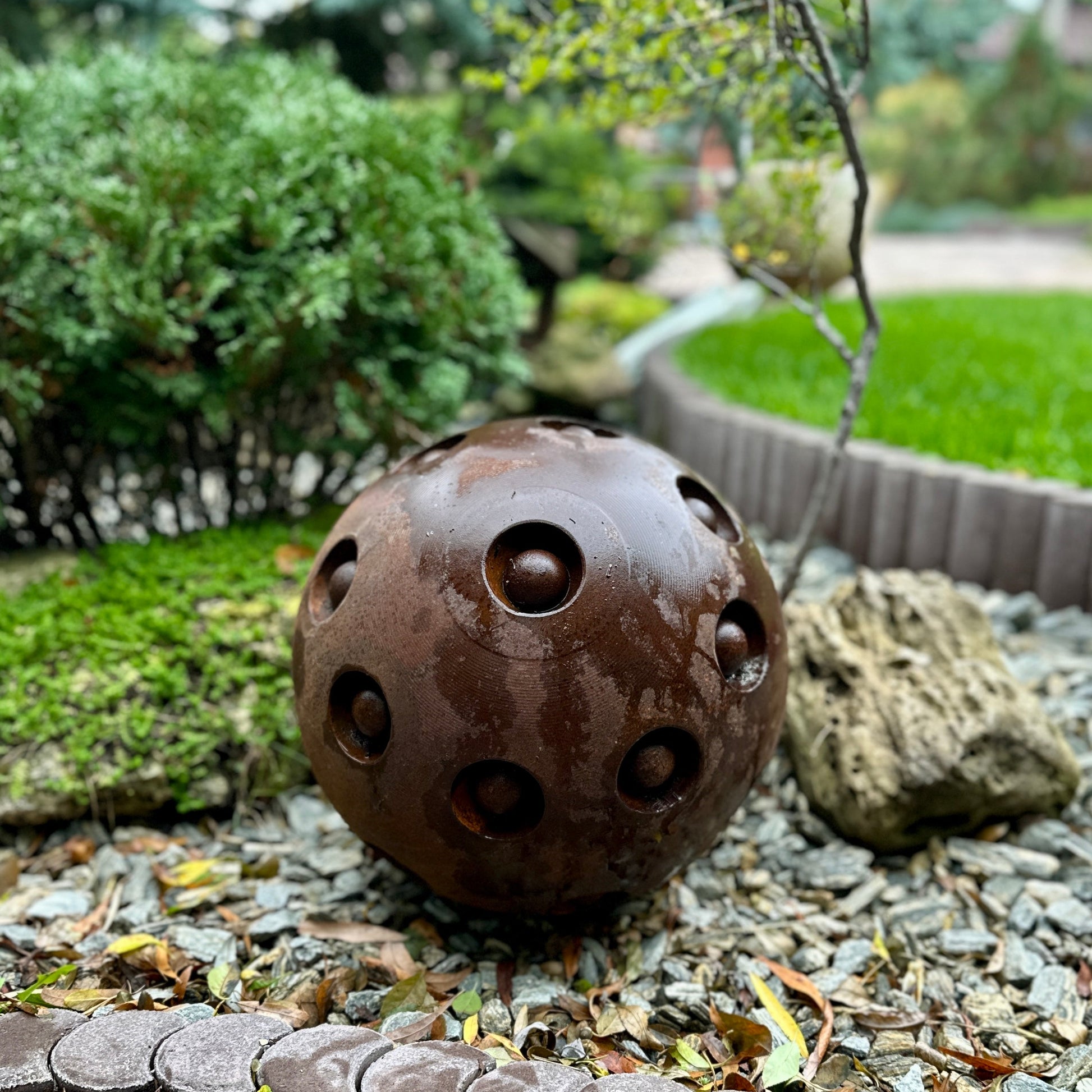 14” Rusty Metal Sphere Sculpture Modern Garden Decor Weathered Steel Ball Artistic Outdoor Ornament for Lawn Patio or Landscape Accent
