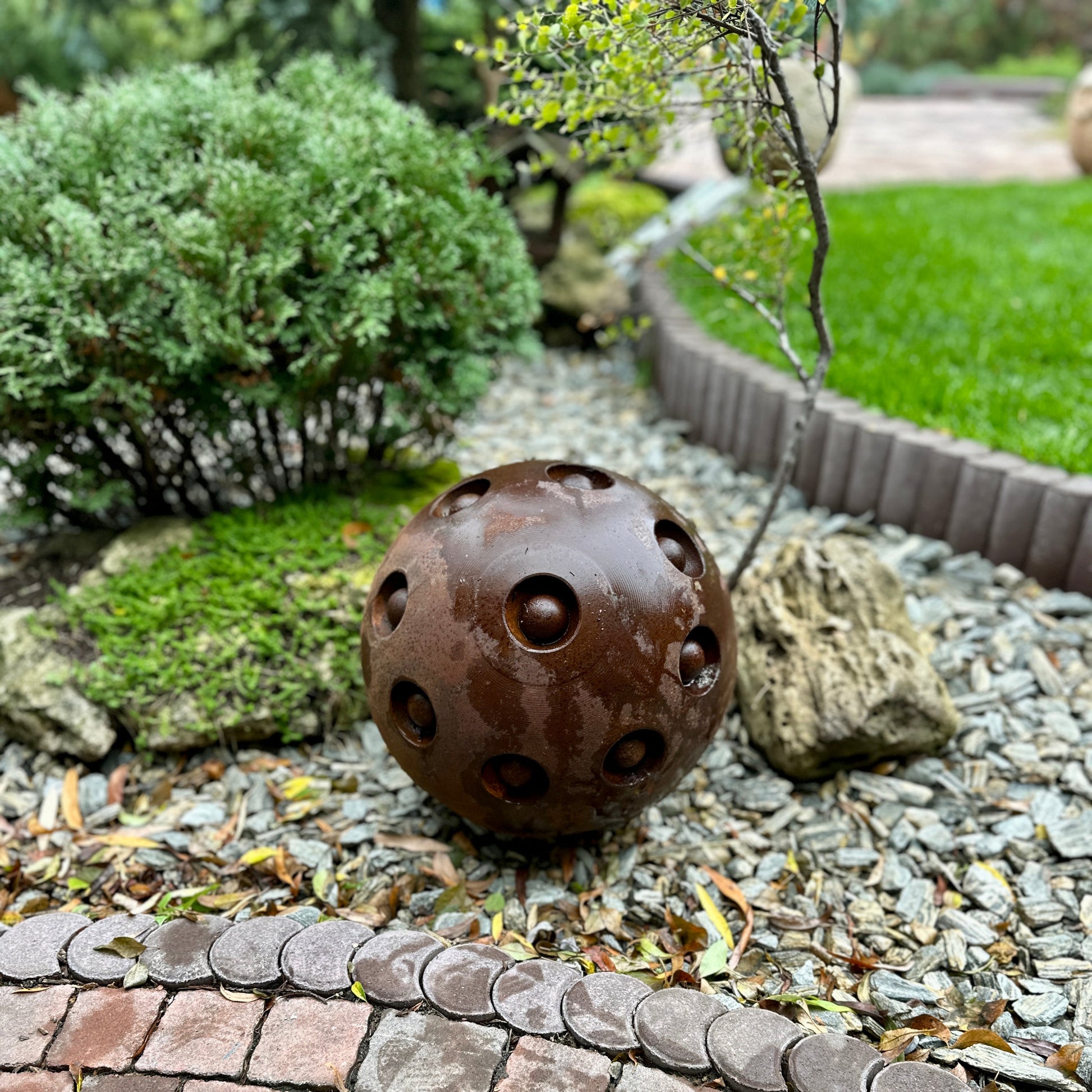 14” Rusty Metal Sphere Sculpture Modern Garden Decor Weathered Steel Ball Artistic Outdoor Ornament for Lawn Patio or Landscape Accent