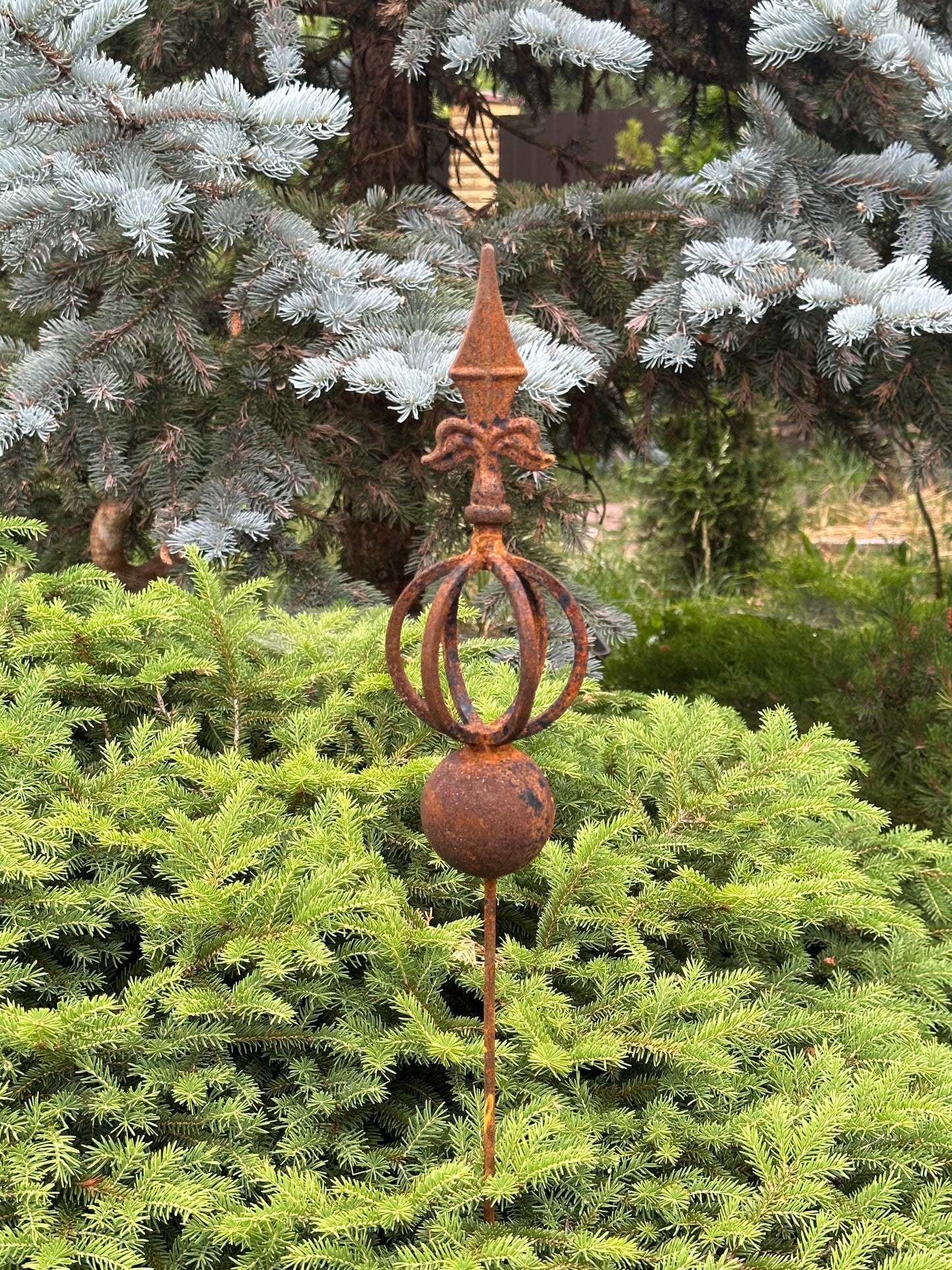 Rusty Metal garden stakes, Rusty garden finial, Metal garden decor, outdoor garden metal decor, Rusty metal garden decor