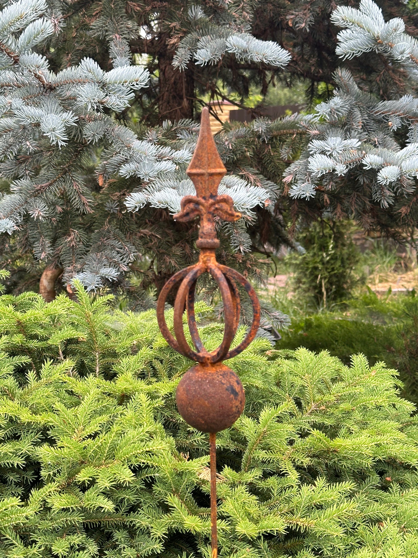 Rusty Metal garden stakes, Rusty garden finial, Metal garden decor, outdoor garden metal decor, Rusty metal garden decor