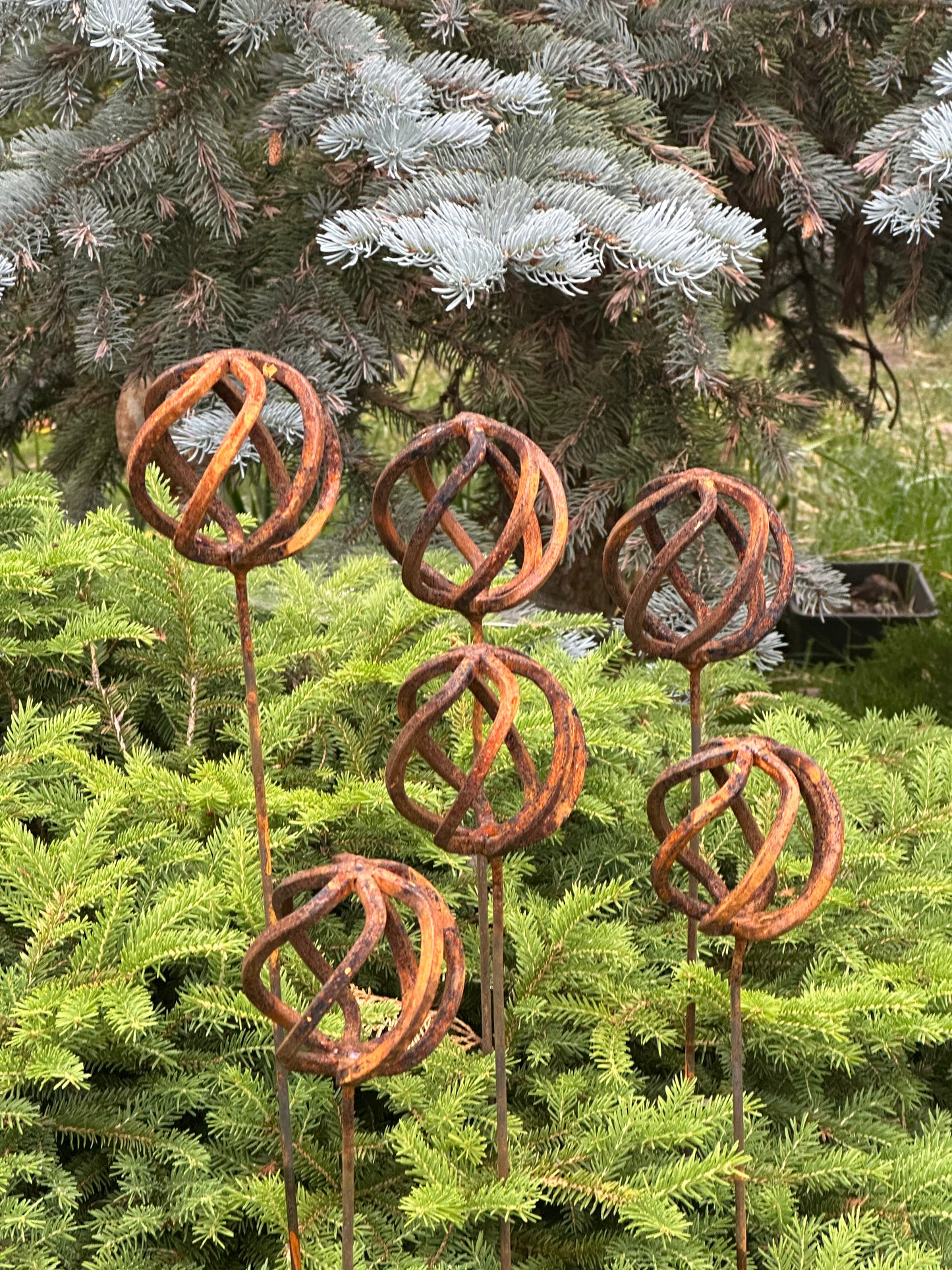 Modern minimalist garden stakes, Rusty Metal garden outdoor decor, Metal garden decor, metal yard art, outdoor metal decor, Rusty metal garden decor