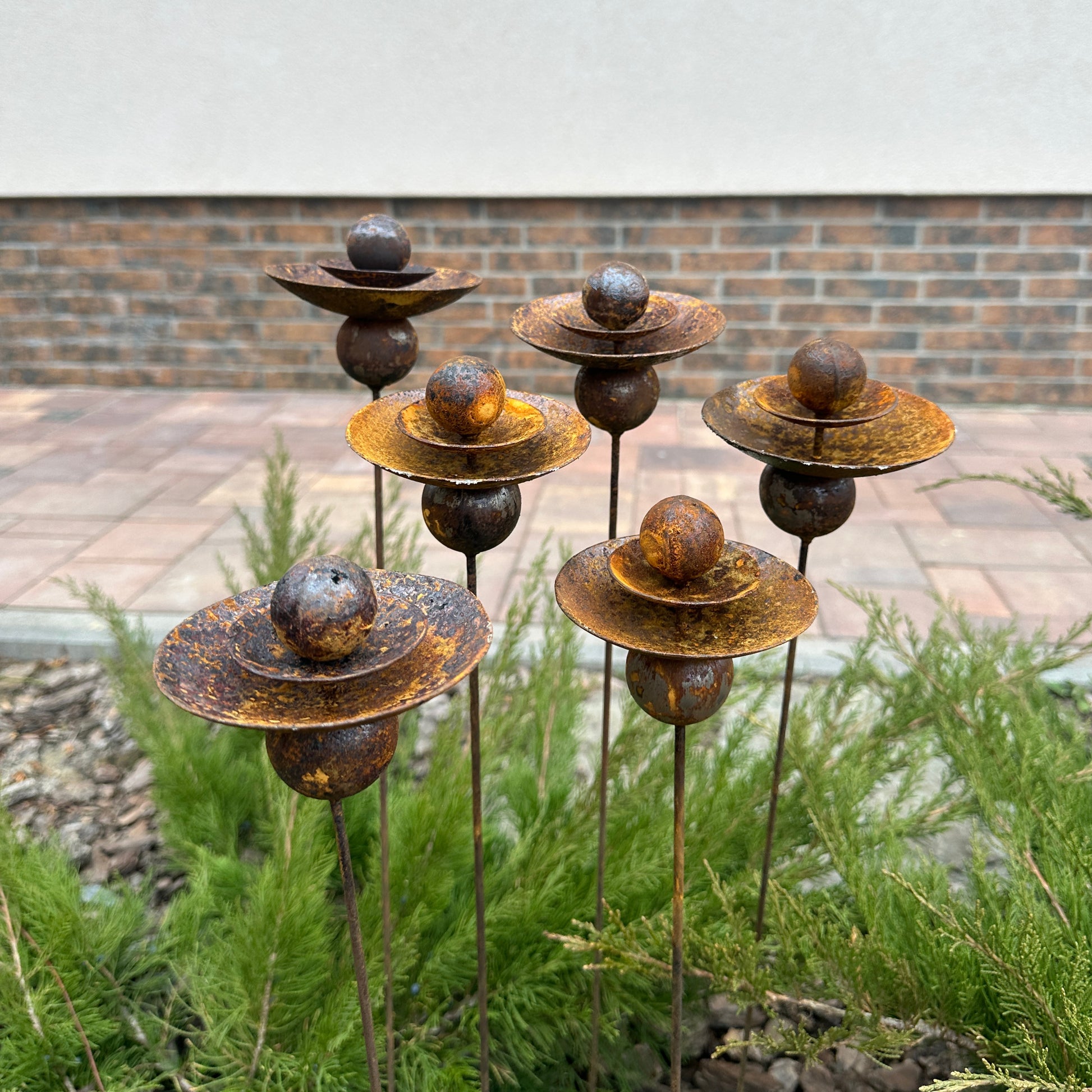 Set of 6 Rusty Metal Flowers, Garden Decorations, Handmade Outdoor Decor for Backyards, Rustic Landscaping, Garden Art, Bee Butterfly Cups