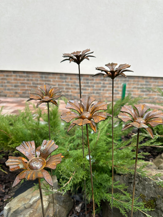 Rusty flowers set of 6, 6 Rusty flowers garden stakes, Metal garden decor, metal yard art, outdoor metal decor, Rusty metal garden decor