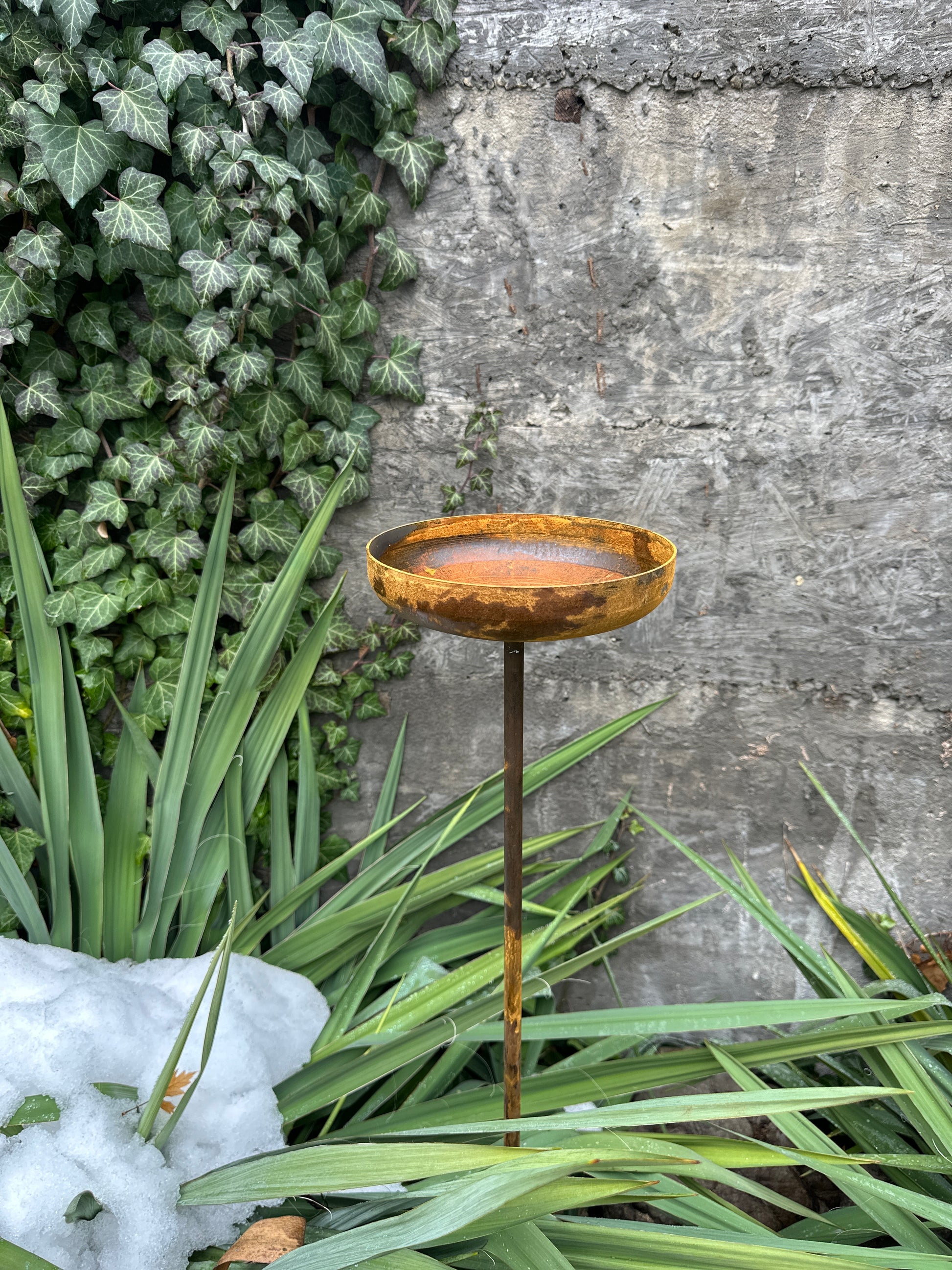 7” Rain catcher, Rusty metal flower garden stakes, Bird bath outdoor garden decor