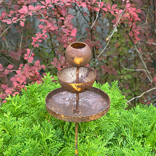 Rusty flower garden stakes, Metal rain catchers, Bird bath outdoor garden decor