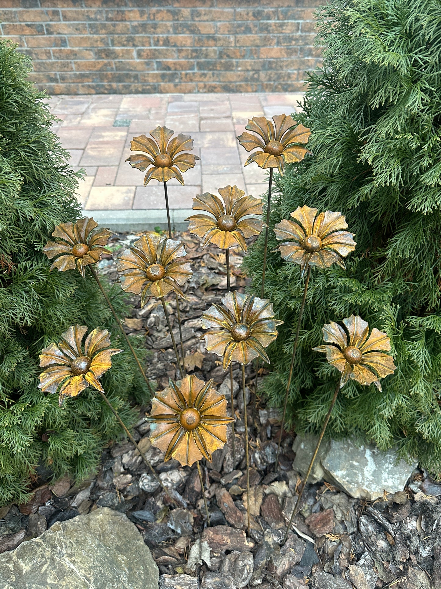 Rusty flowers set of 10, 10 Rusty flowers garden stakes, Metal garden decor, metal yard art, outdoor metal decor, Rusty metal garden decor