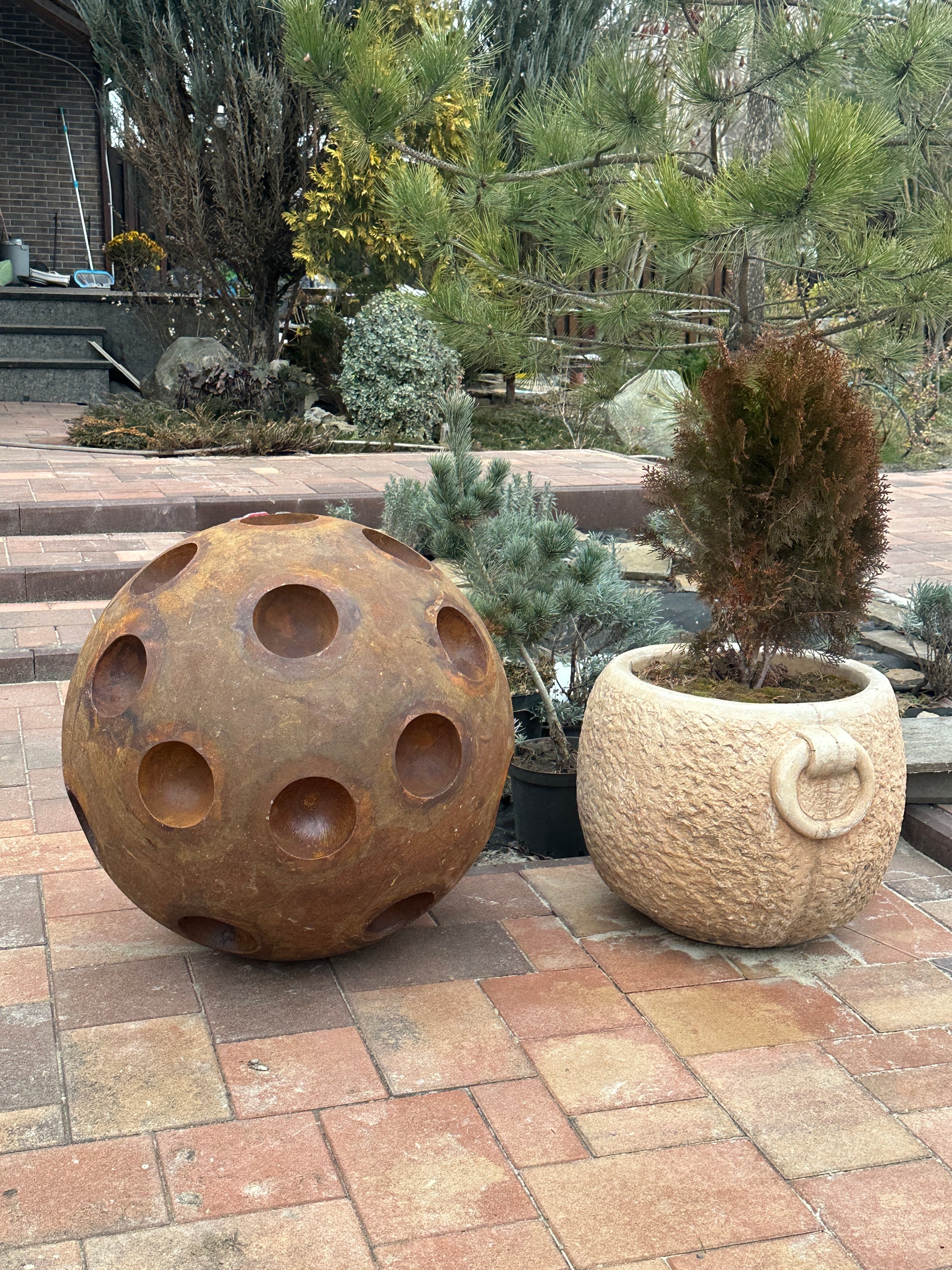 20'' Rusty Metal Sphere Sculpture – Modern art for your garden, patio or home. Perfect as a centerpiece, landscape decor, or artistic accent