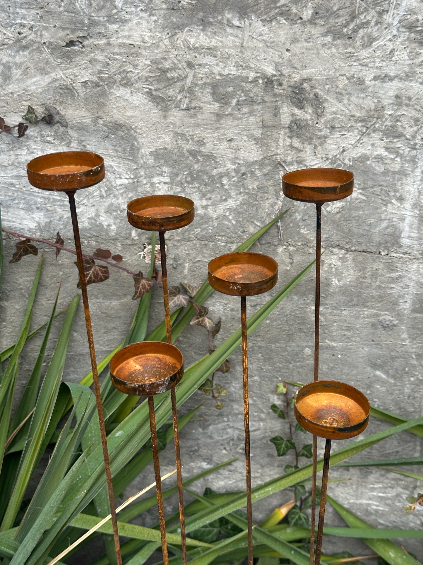 Rusty Flower Garden Stakes - Metal Mini Rain Catchers, Unique Outdoor Garden Decor