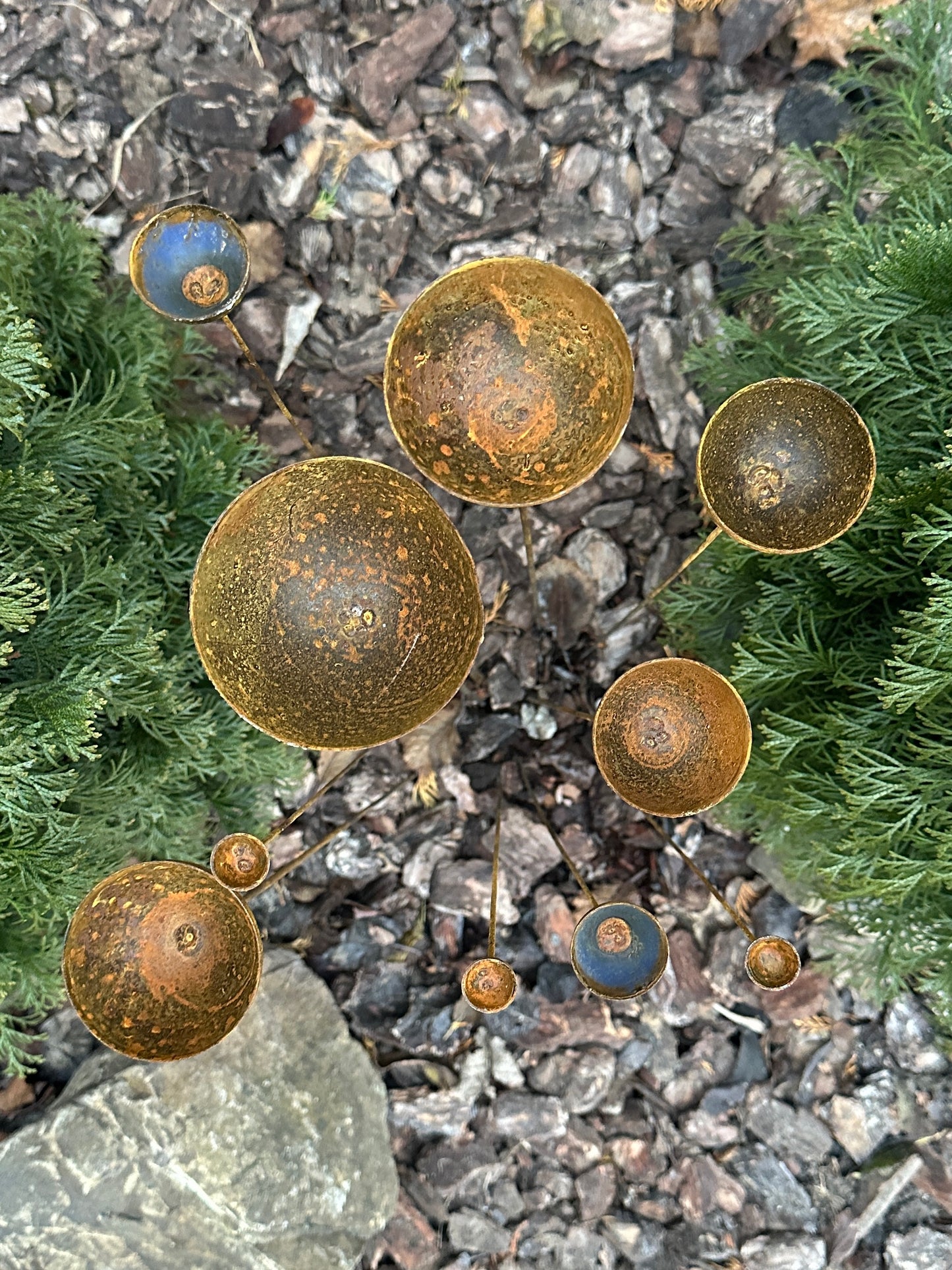 Rusty flower buds set of 10, Garden stakes garden decor, Metal garden decor, Metal sculpture, Outdoor metal decor, Rusty metal rain catchers