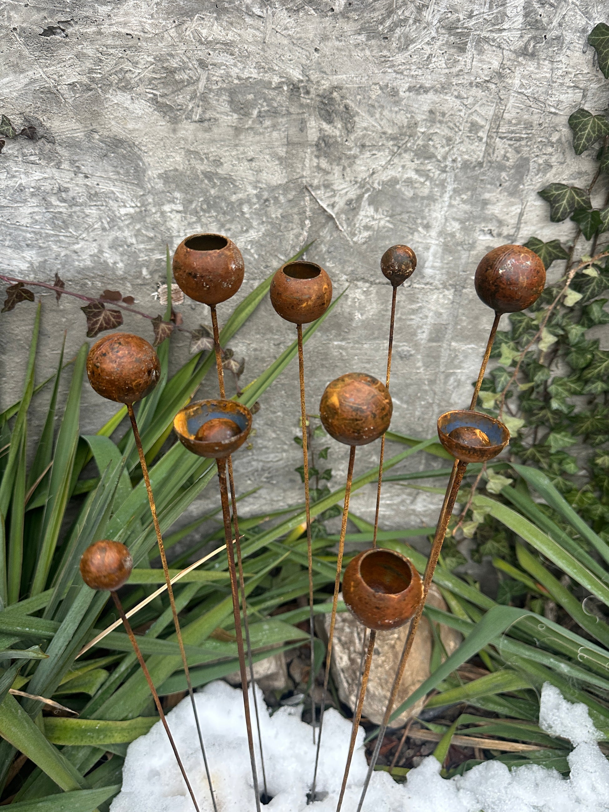 Rusty flowers set of 10, Flowers garden decor, Metal rain catchers, metal yard art, outdoor metal decor, Rusty metal garden decor