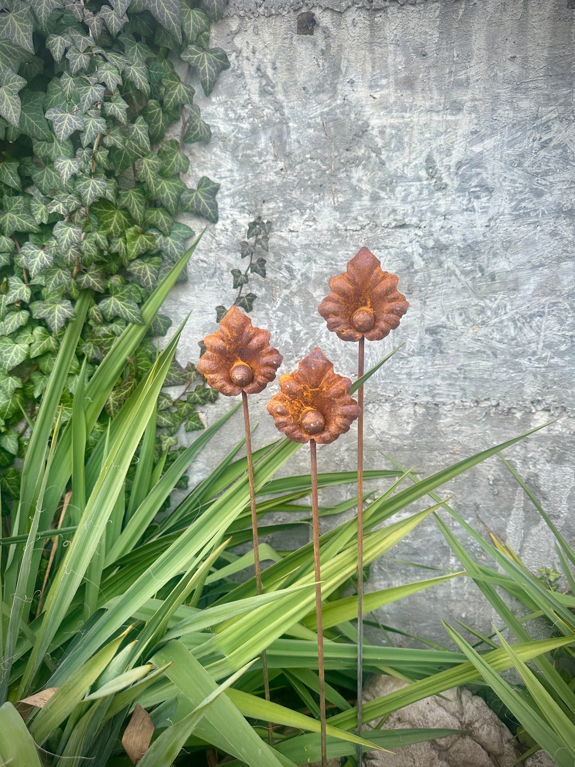 Metal flower garden stake, Rustic Handmade Metal Flower Set – Set of 3, Metal garden art, Gardening Gift