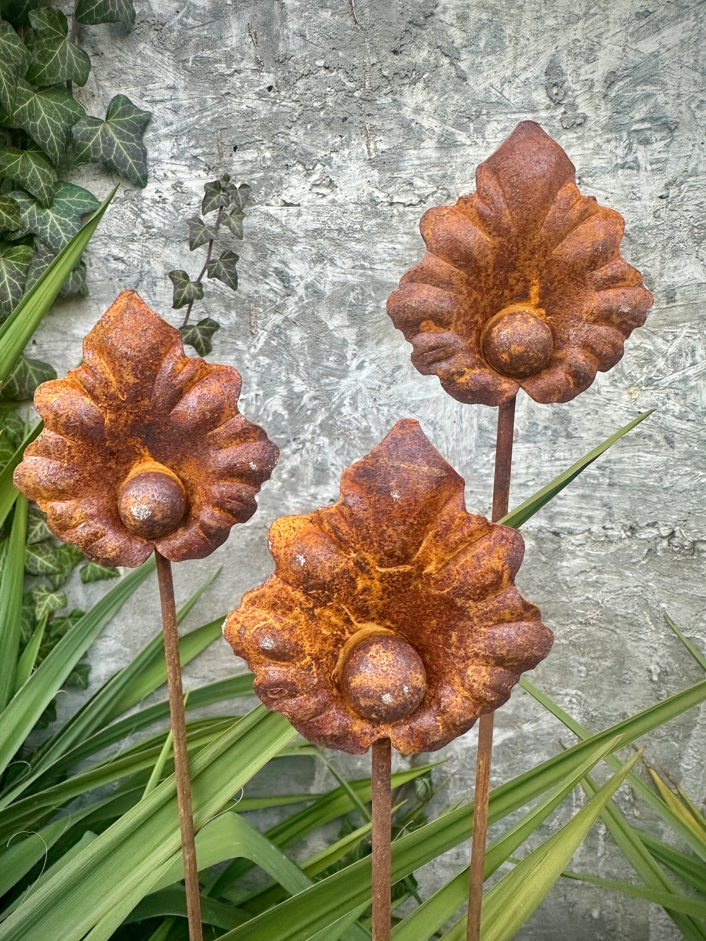 Metal flower garden stake, Rustic Handmade Metal Flower Set – Set of 3, Metal garden art, Gardening Gift