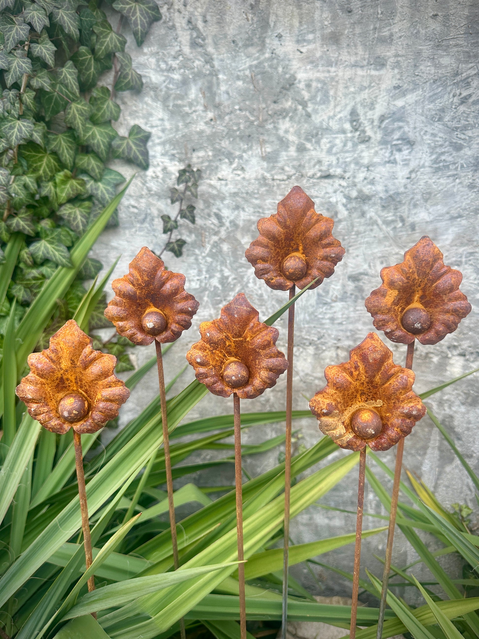 Rusty flowers set of 6, Metal flower garden stake, Metal garden decor