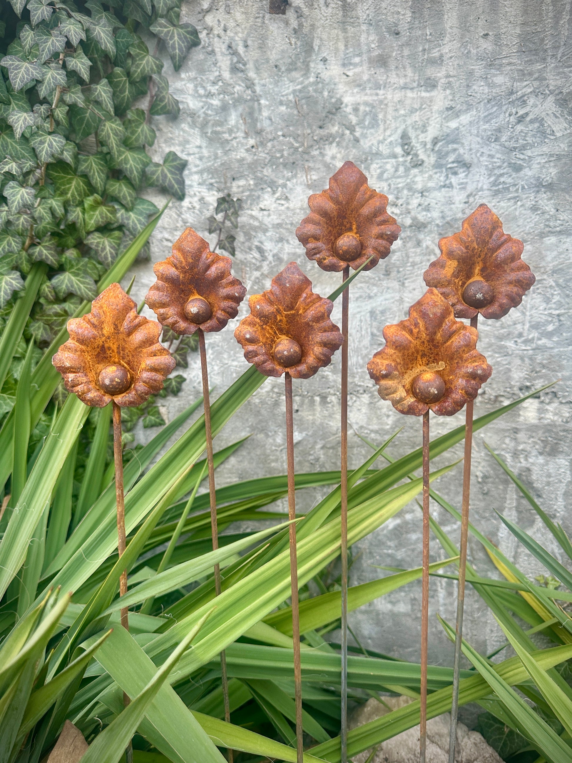 Rusty flowers set of 6, Metal flower garden stake, Metal garden decor