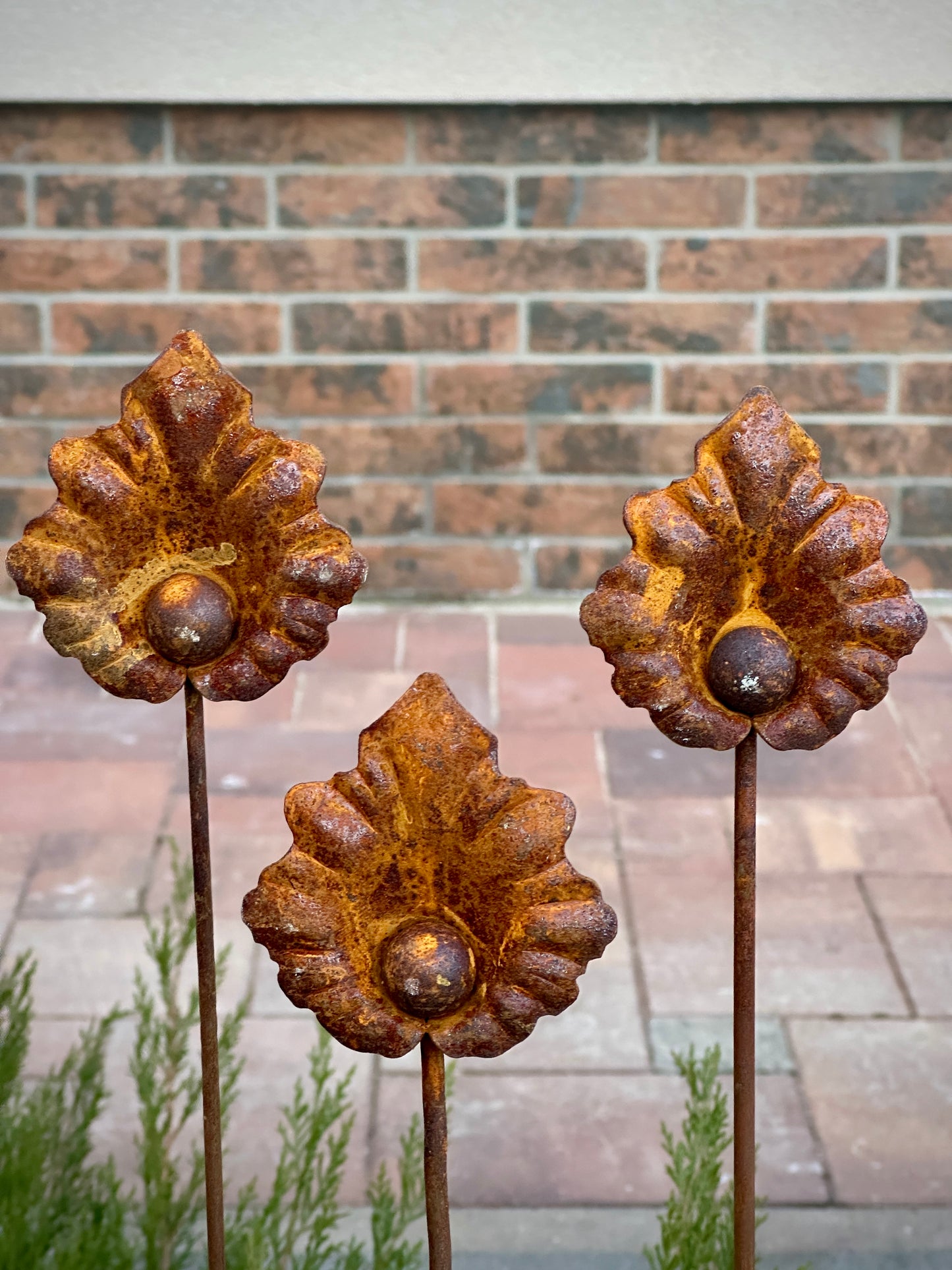 Metal flower garden stake, Rustic Handmade Metal Flower Set – Set of 3, Metal garden art, Gardening Gift