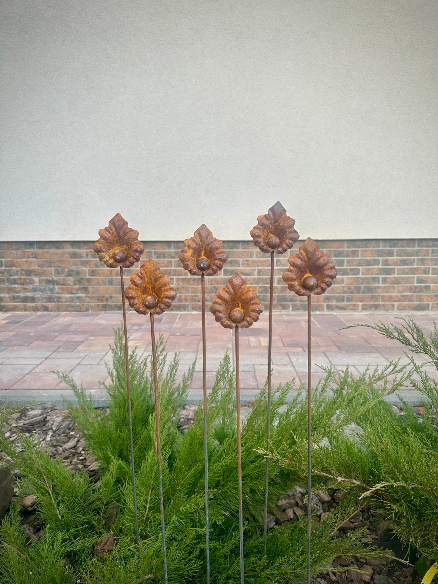 Rusty flowers set of 6, Metal flower garden stake, Metal garden decor