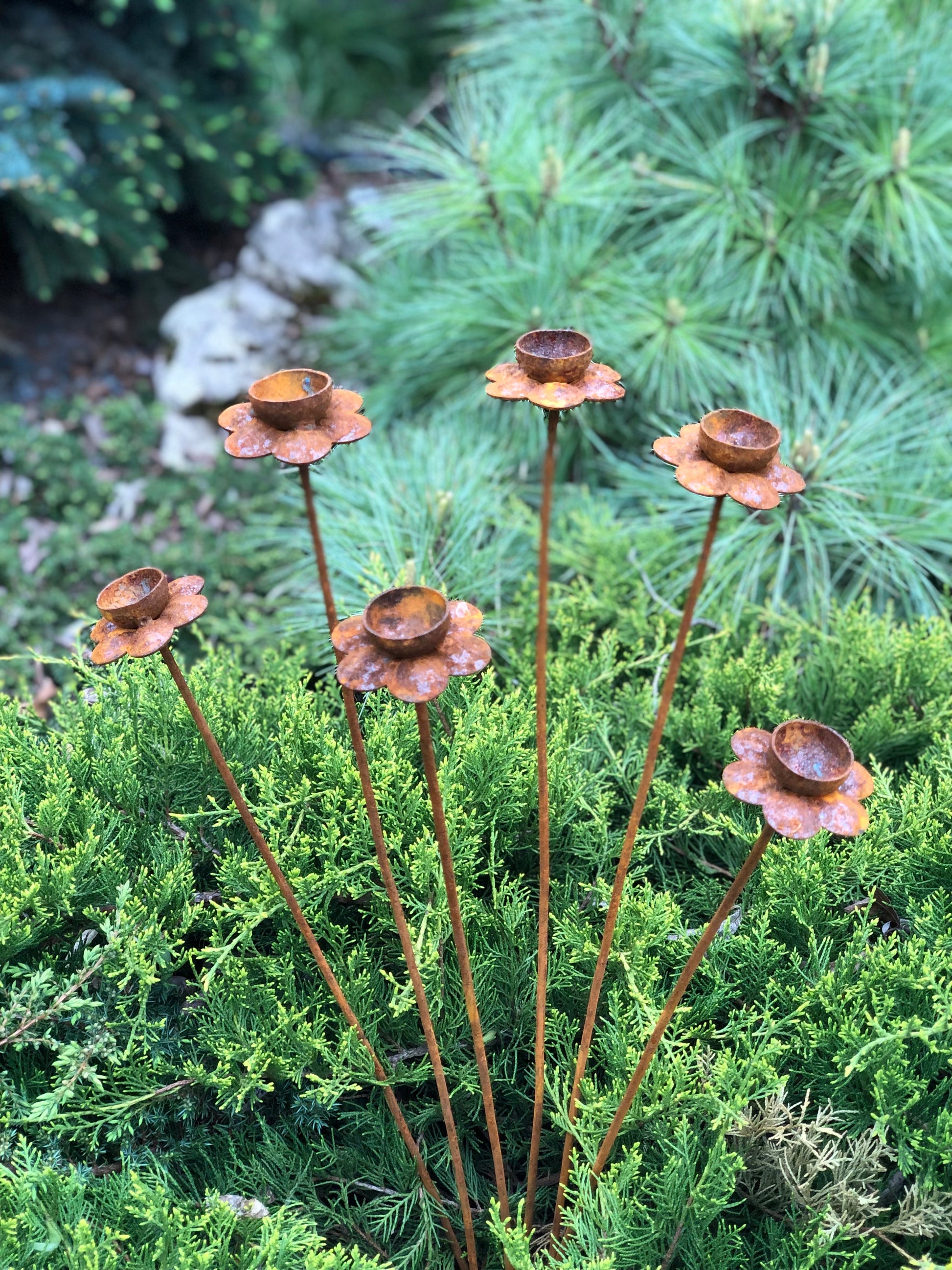 Rusty Flowers Set of 6 – Garden Stakes, Metal Garden Decor, Rain Catchers, Outdoor Metal Art, Rustic Yard Sculpture, Weathered Garden Accent